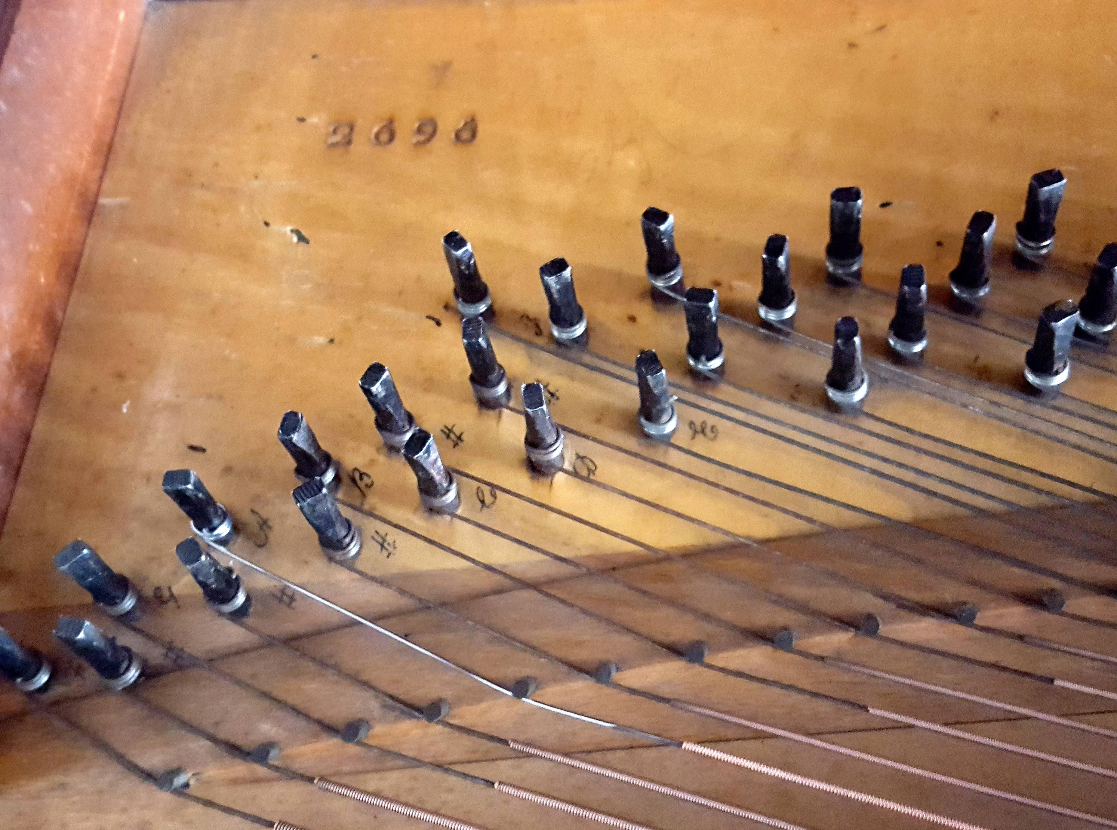 square grand piano
