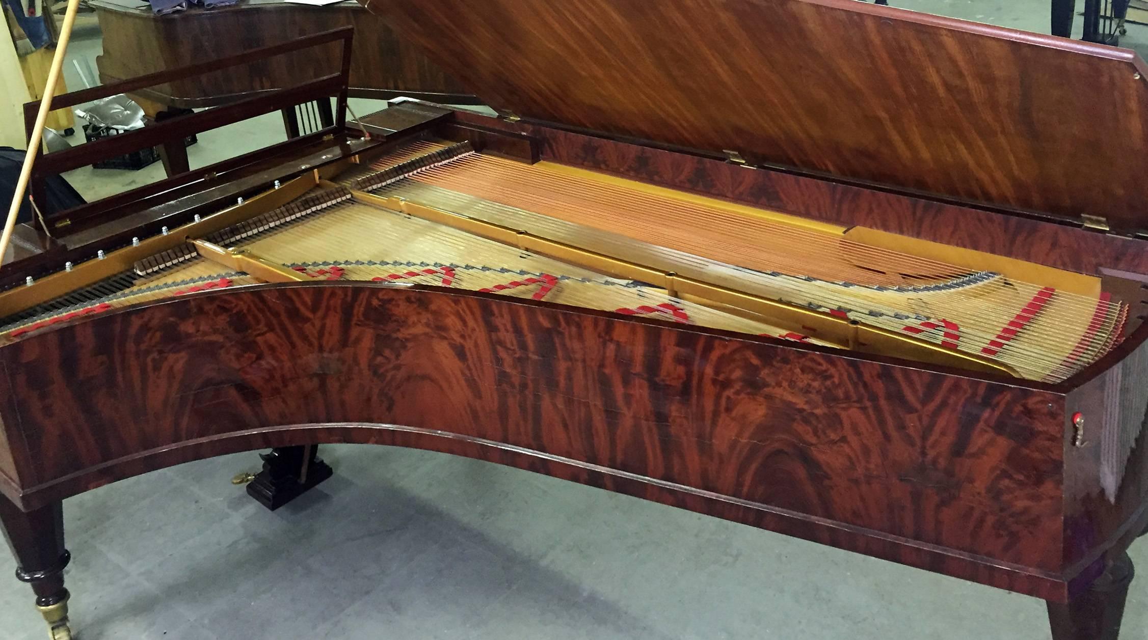 Walnut Pfeiffer Period Romantic Biedermeier Grand Fortepiano Sim. Pleyel, circa 1835