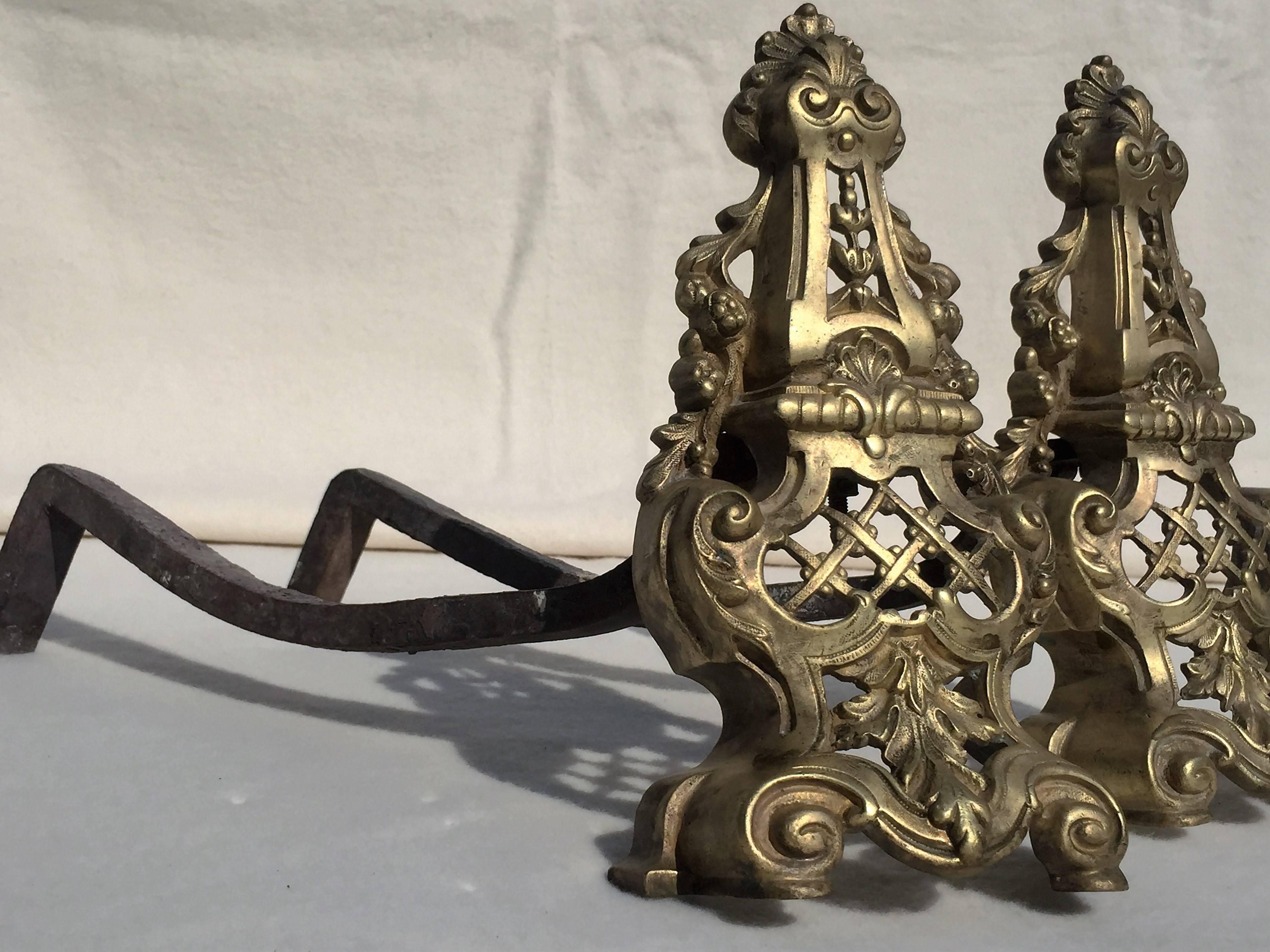 French Louis XV Rococo Style 19th Century Bronze Andirons, Fire Dogs In Excellent Condition For Sale In Ettlingen, Baden-Wurttemberg