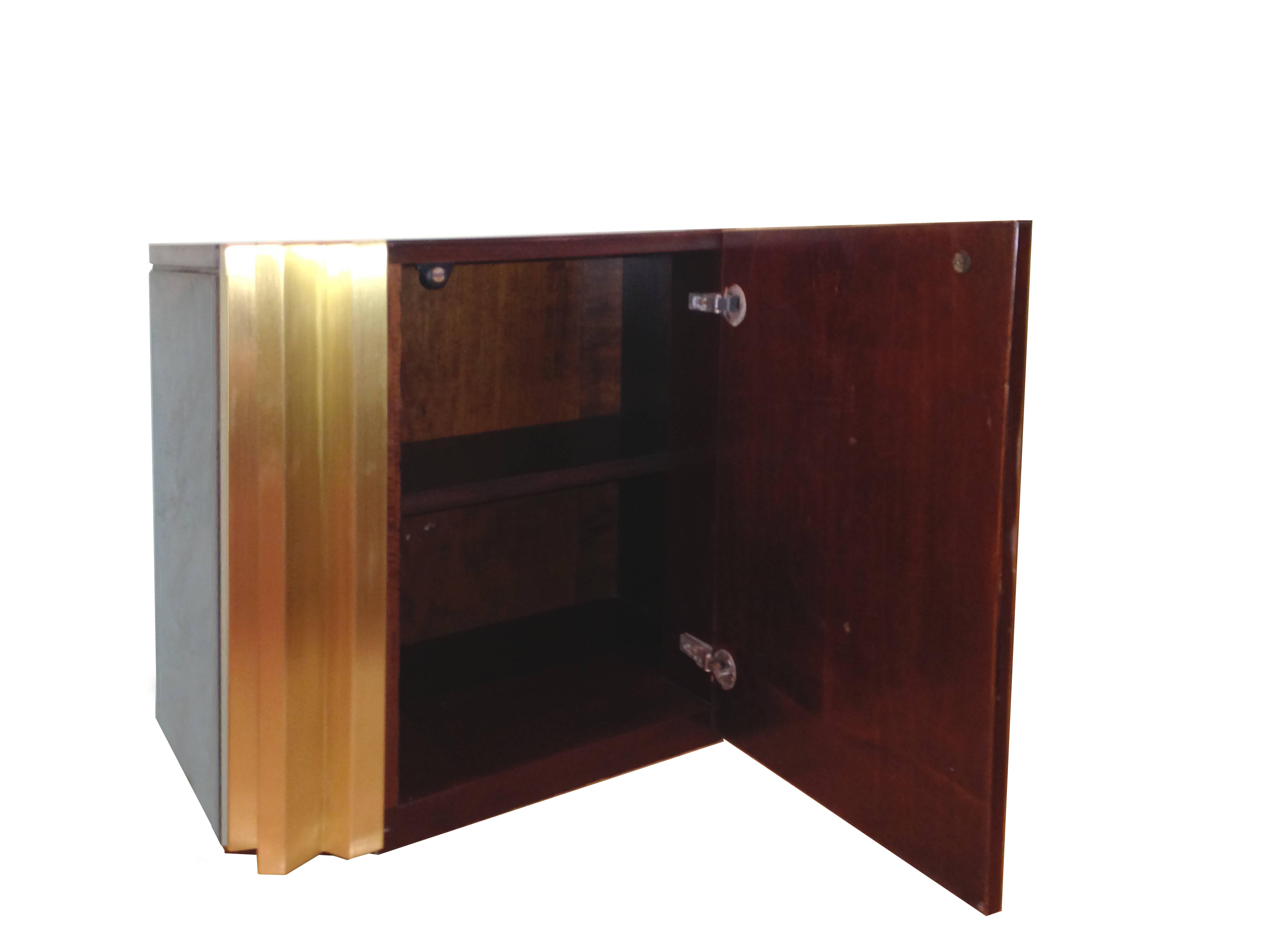 1970s Pair of Bedside Tables by Luciano Frigerio, Brass and Rosewood In Good Condition In Milan, IT
