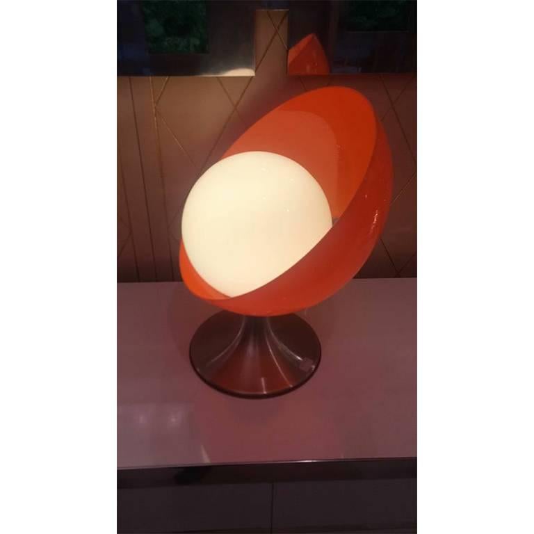 Table Lamp, Orange Plexiglass, Base in Nickel-Plated Metal, Italian, 1960 In Excellent Condition In Milan, IT