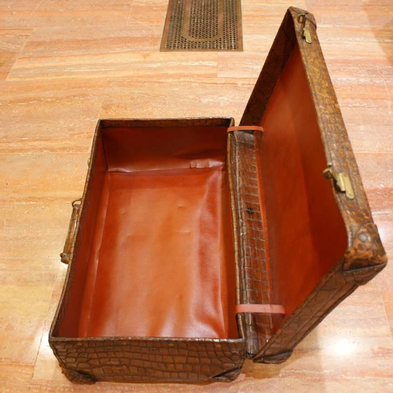Big Crocodile Suitcase, Brown Leather, Metal Decoration, England, 1930 For Sale 1