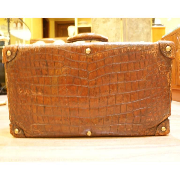 Big Crocodile Suitcase, Brown Leather, Metal Decoration, England, 1930 For Sale 2