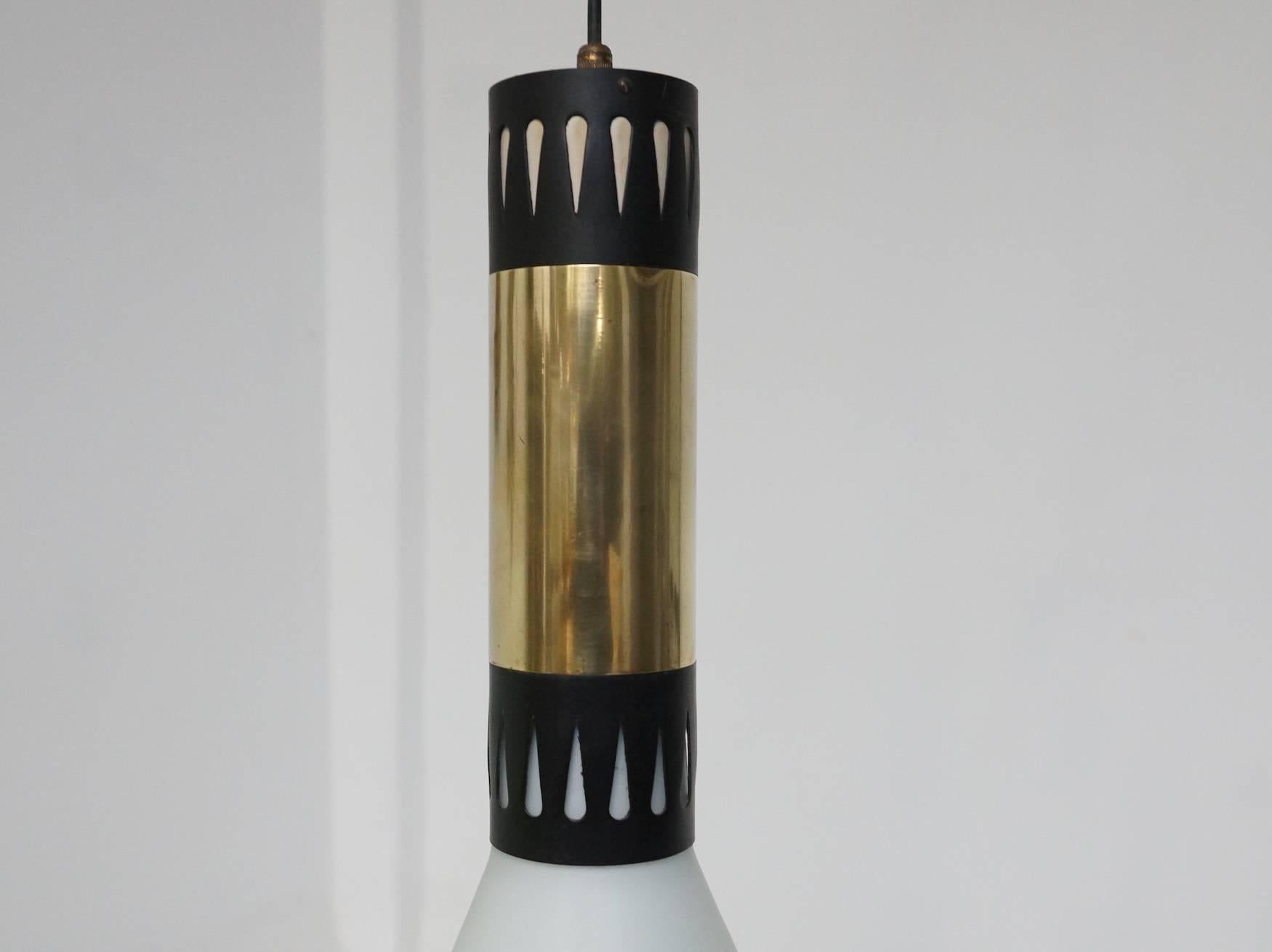 Mid-Century Modern 1950s Italian Stilnovo Pendant in Brass and Glass