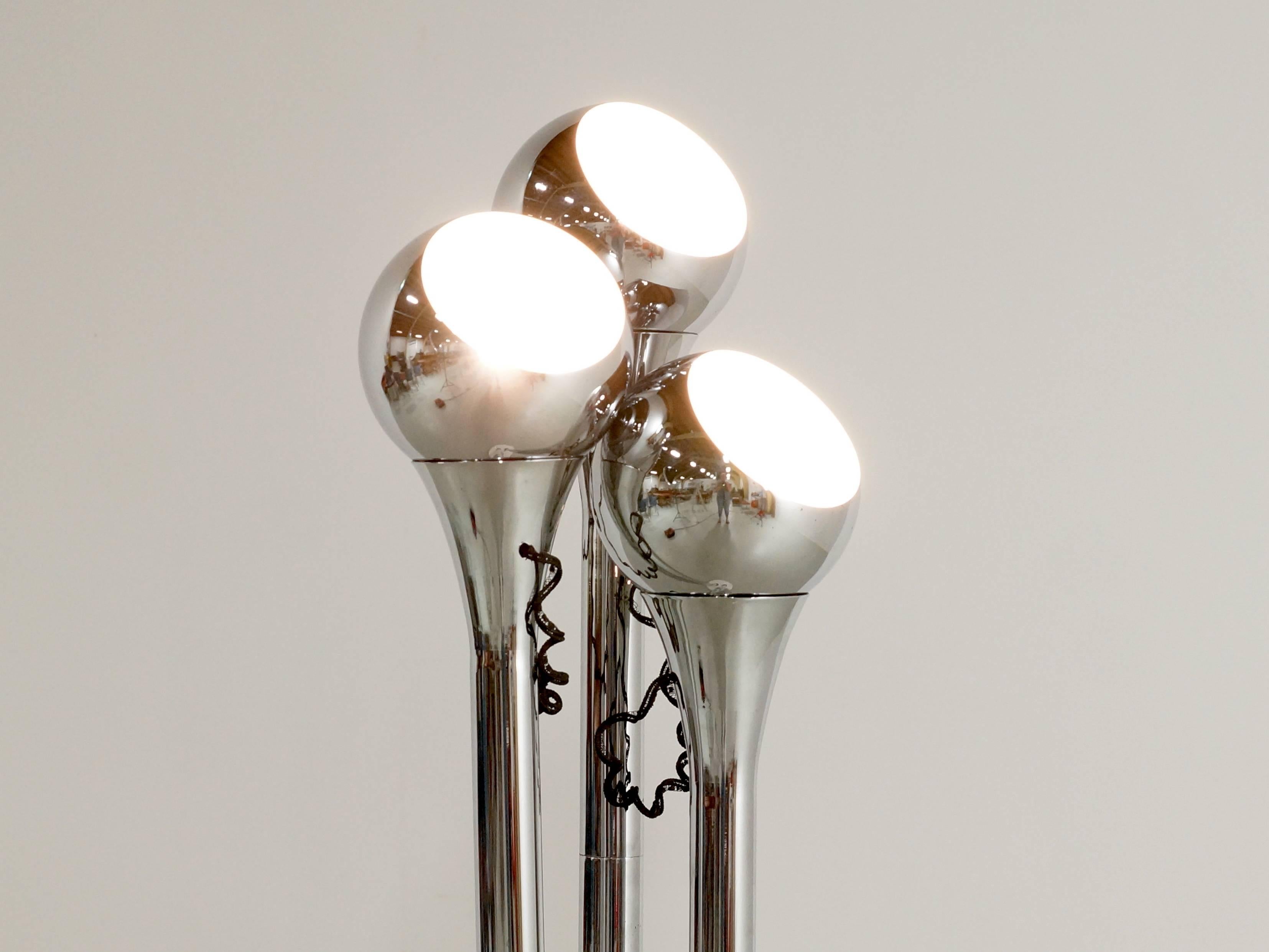 Italian Reggiani Floor Lamp with Three Chrome Spots on a White Base For Sale