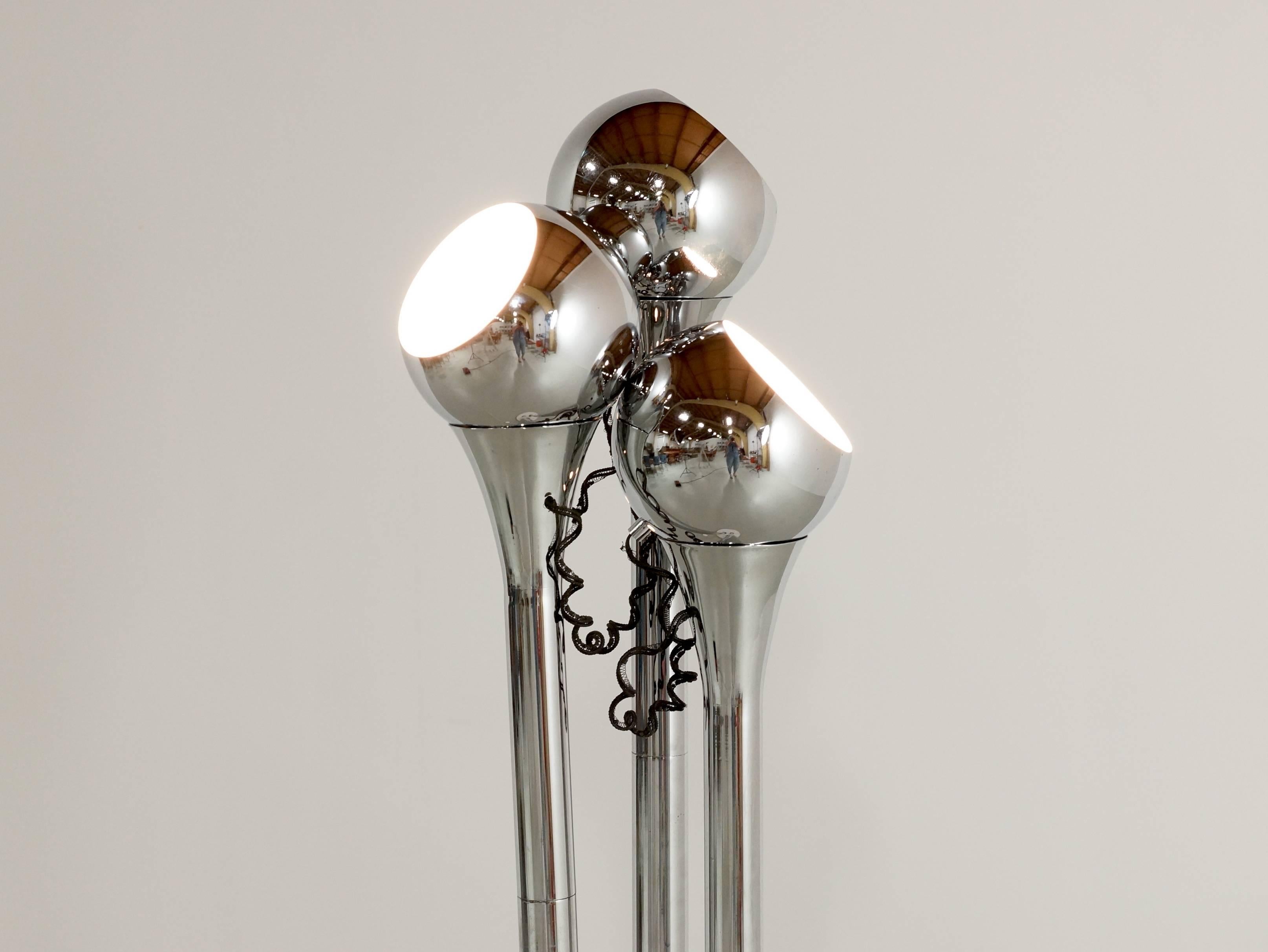 Late 20th Century Reggiani Floor Lamp with Three Chrome Spots on a White Base For Sale