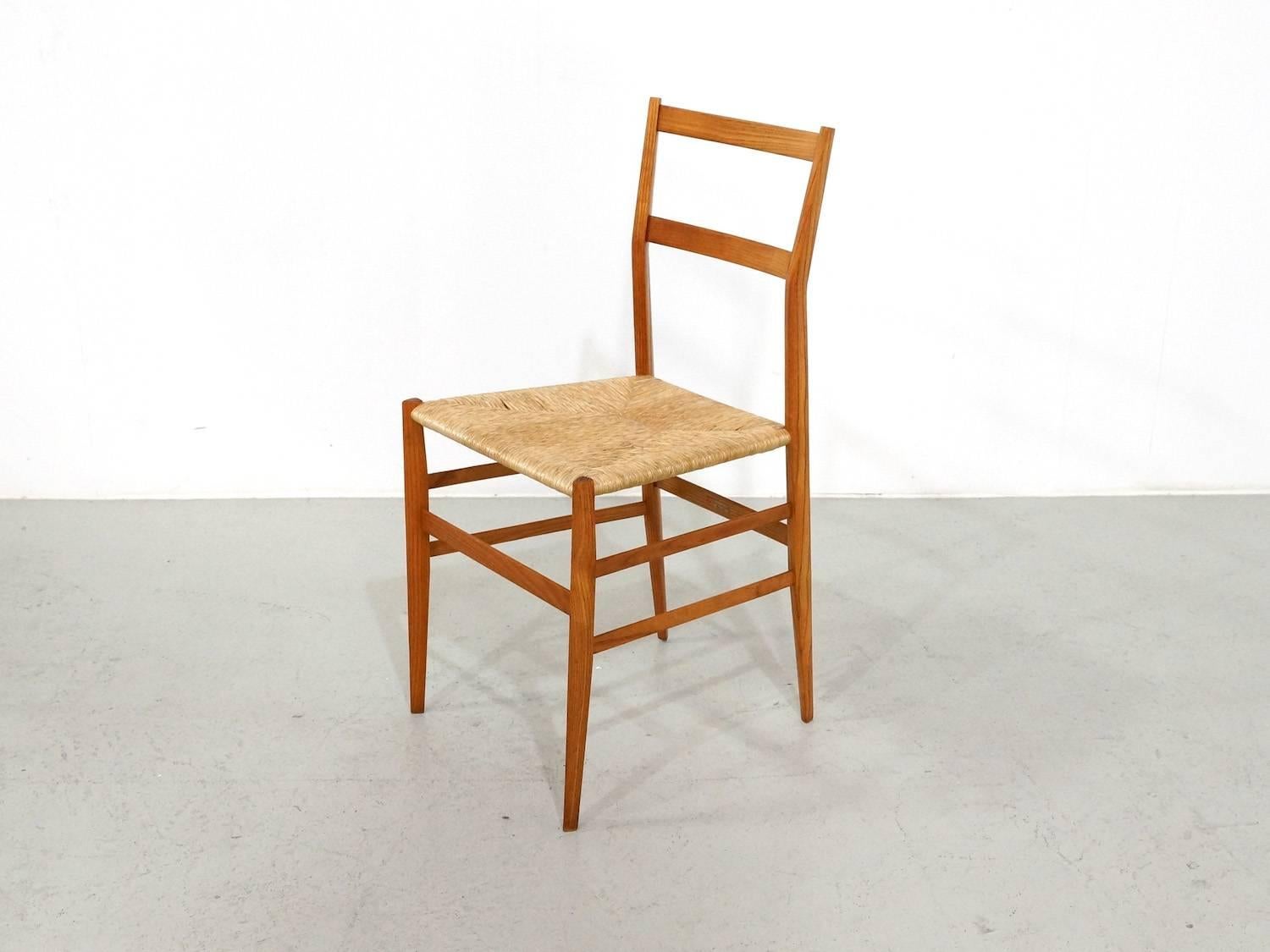 Ash Gio Ponti Superleggera Dining Chairs 1950s by Figli Di Amedeo Cassina
