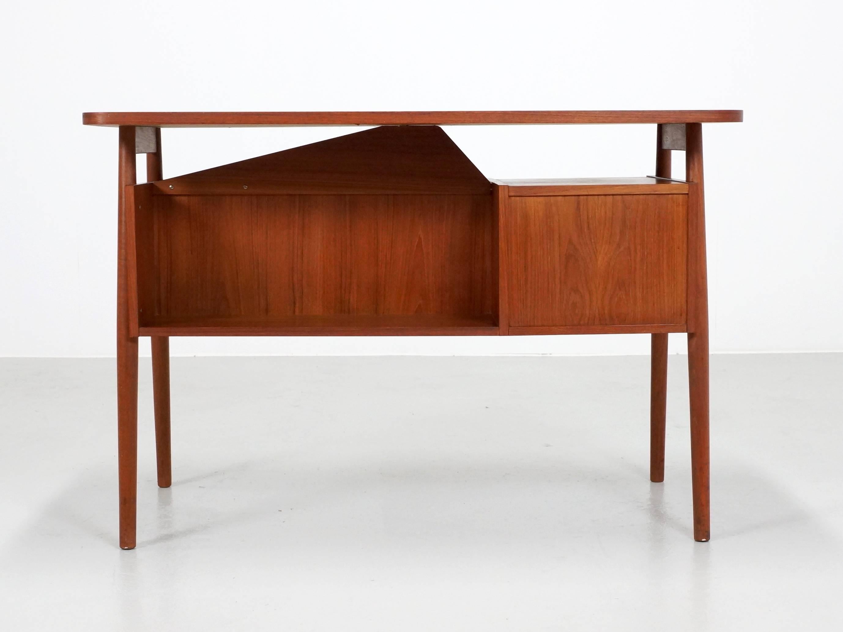 tibergaard desk