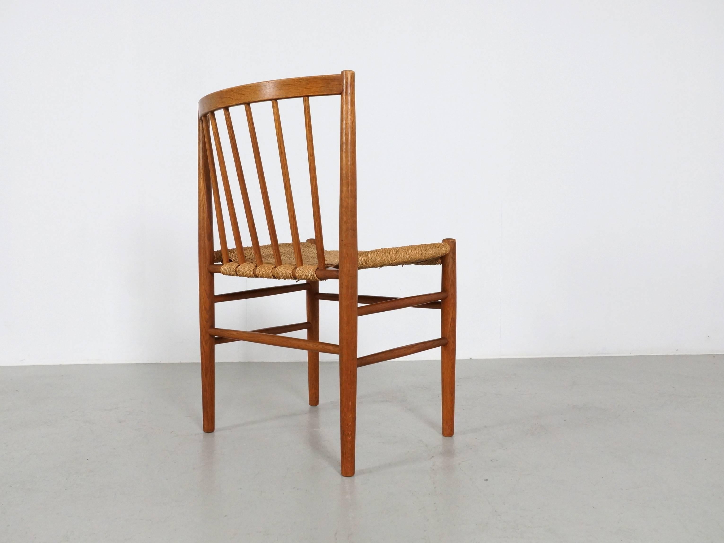 Scandinavian Dining Chairs by Jørgen Bækmark in Oak and Paper Cord, Set of Four In Good Condition For Sale In 's Heer Arendskerke, NL