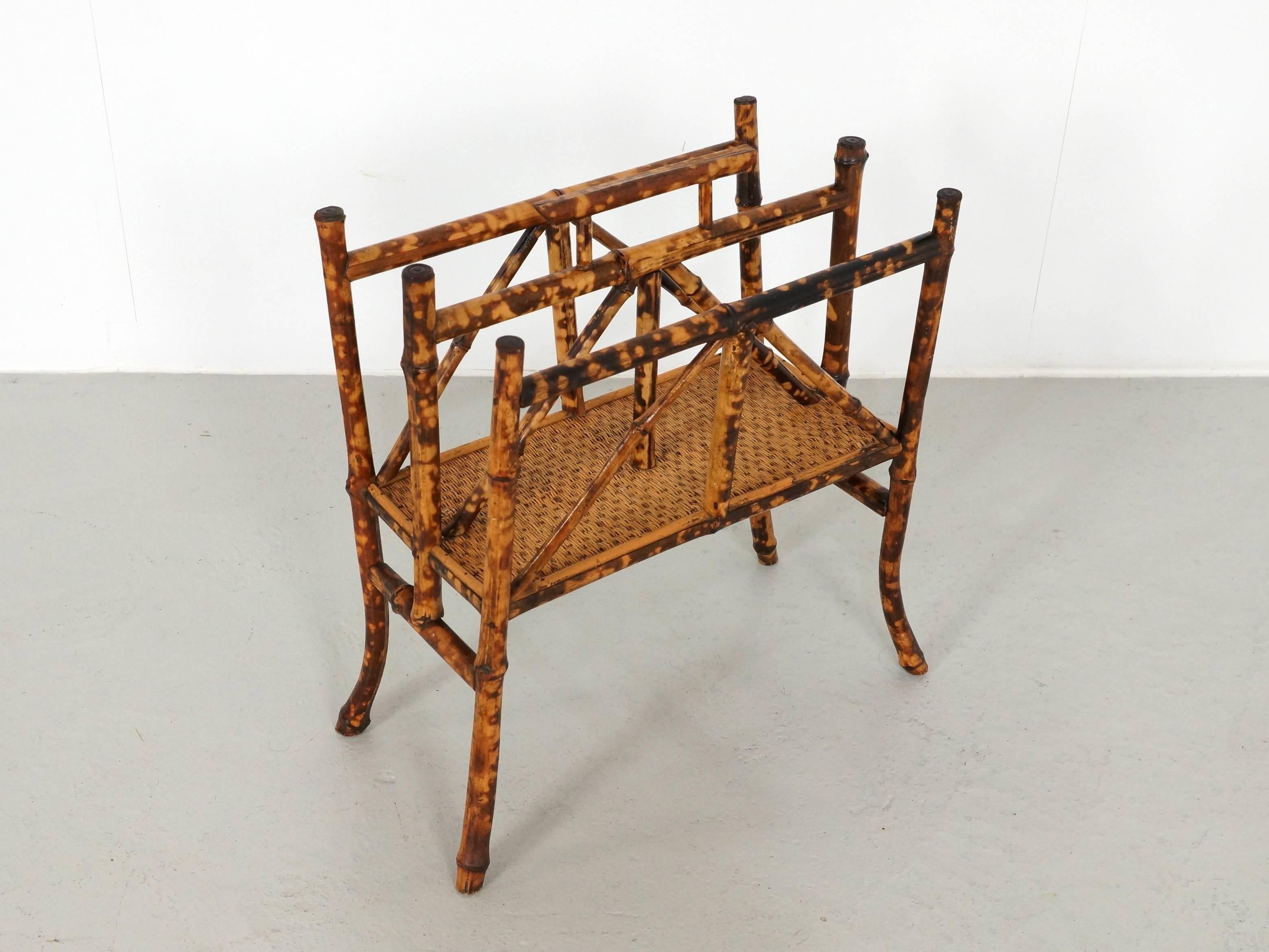 English Bamboo Magazine Rack, 19th Century In Good Condition In 's Heer Arendskerke, NL
