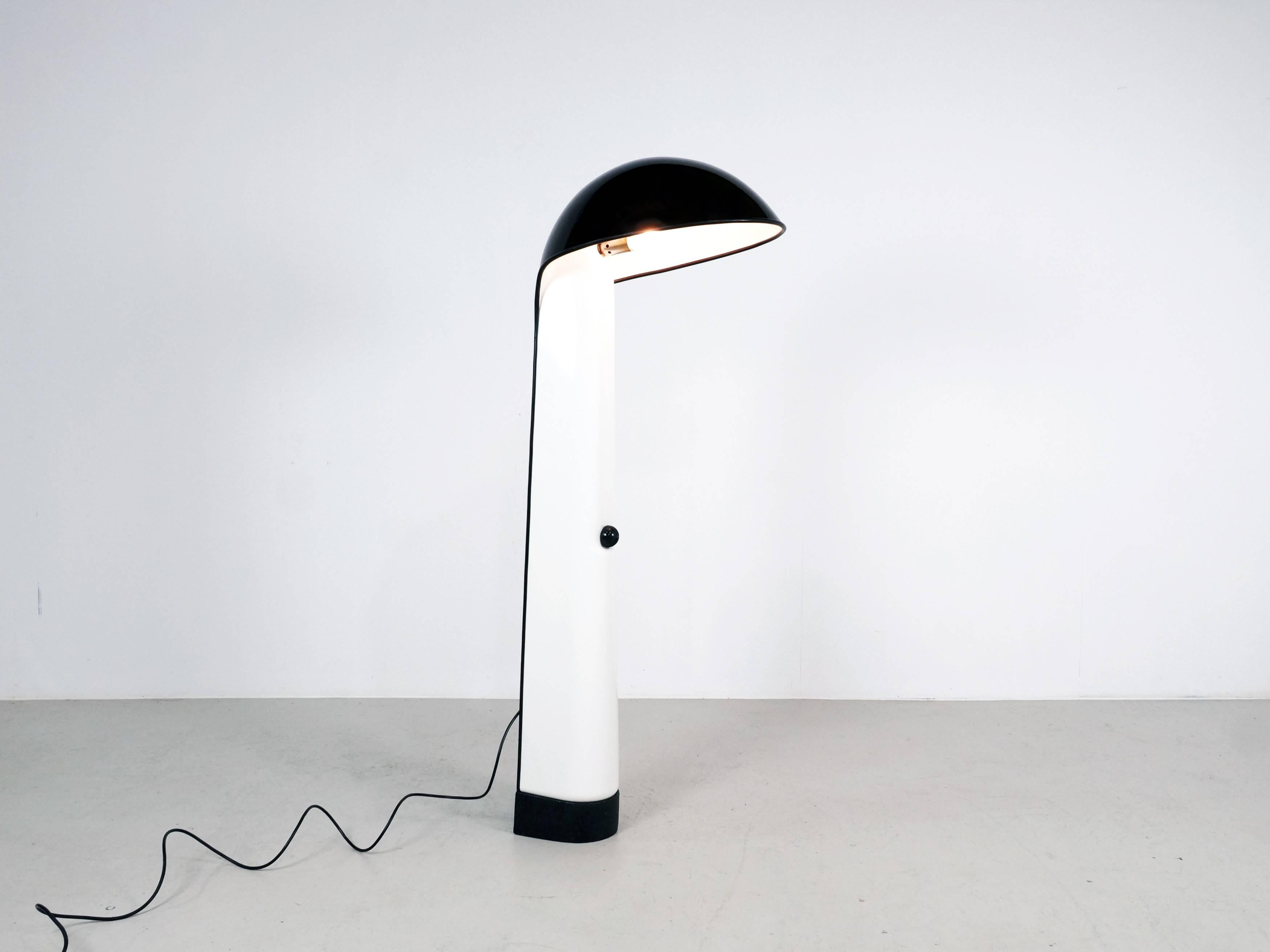 Guzzini Monaca Floor Lamp by Gae Aulenti, Italy, 1970s In Excellent Condition In 's Heer Arendskerke, NL