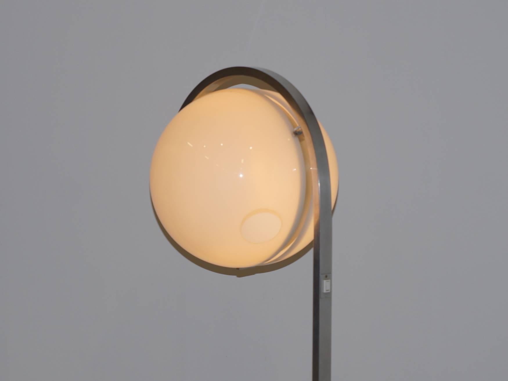 Acrylic Globe Floor Lamp on Carrera Marble Base, Italian, 1960s For Sale 4