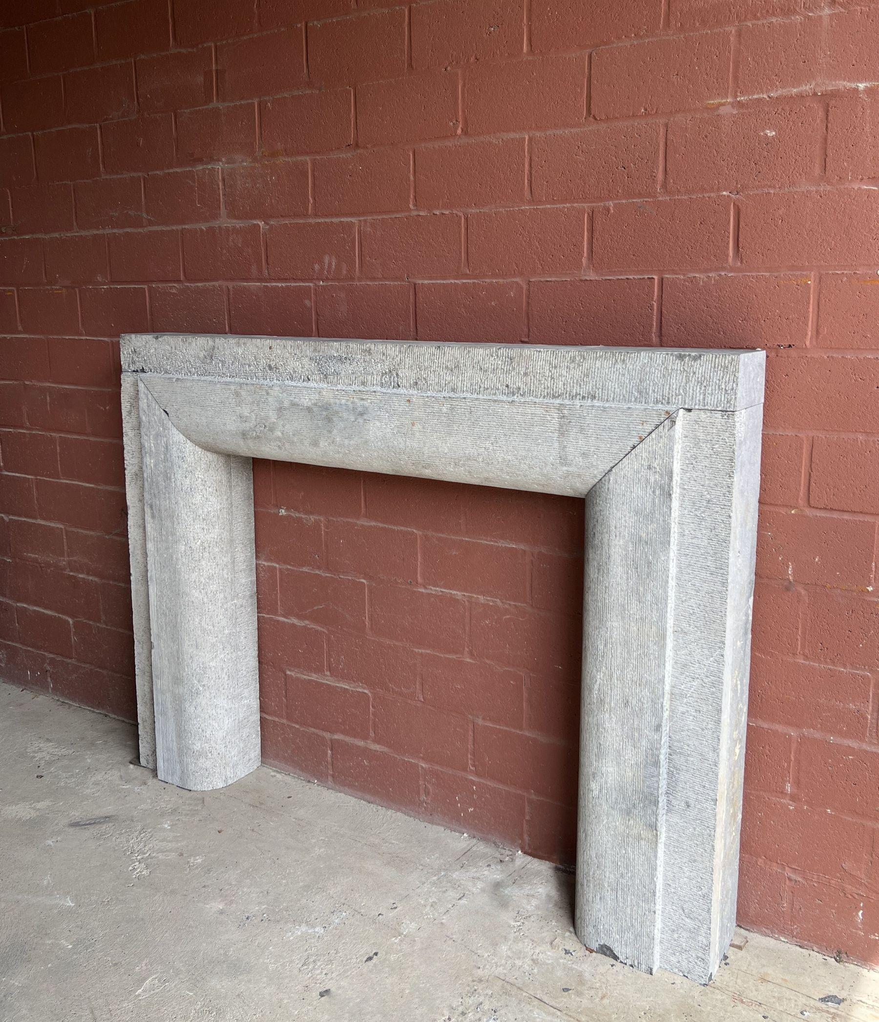 19th century primitive bolection stone fireplace chimneypiece In Good Condition For Sale In Vosselaar, BE