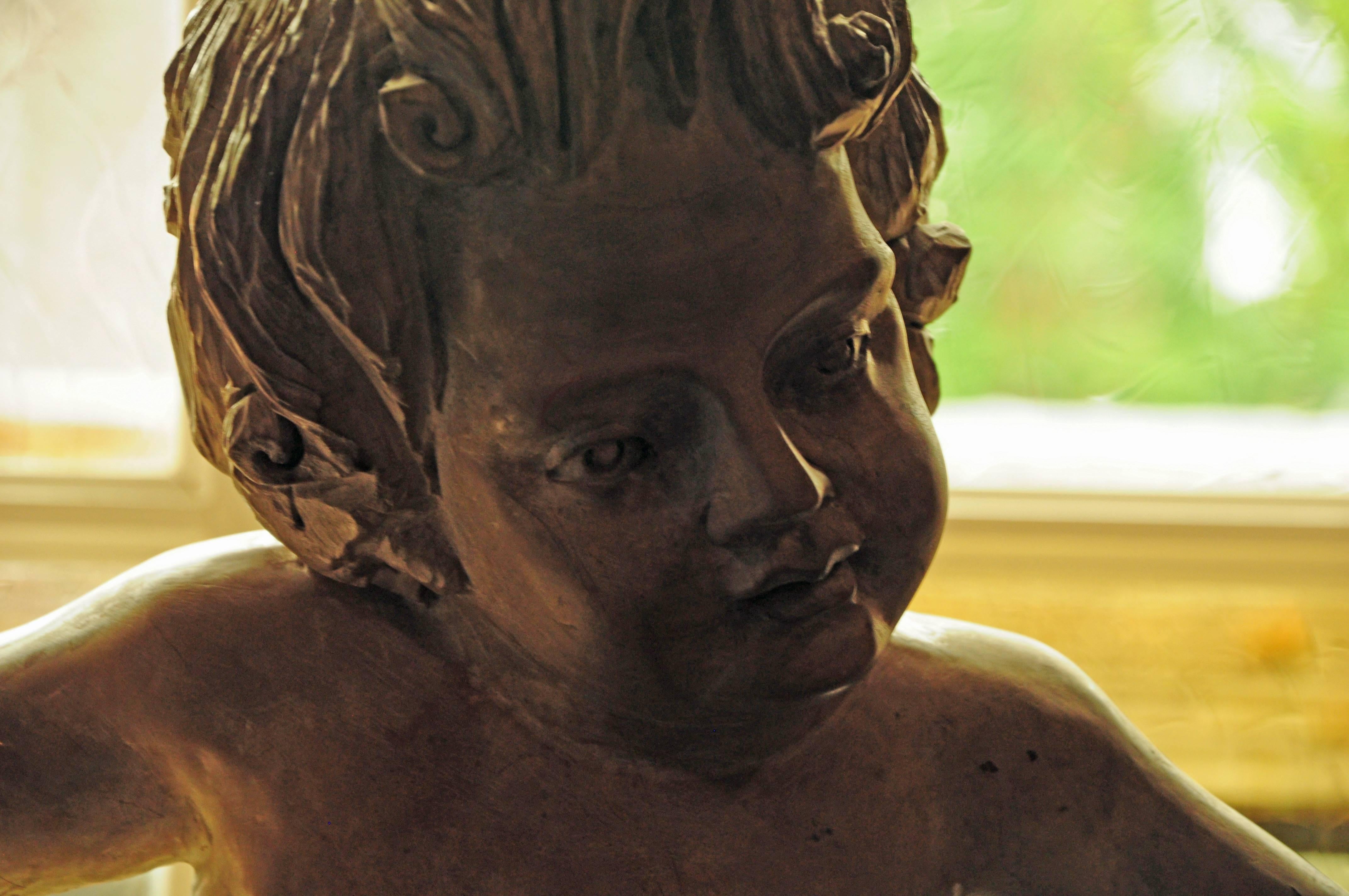 Neoclassico Putto scolpito in marmo di Verona del XVIII secolo in vendita