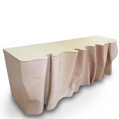 Stefano Marolla Buffet-Beistelltisch aus Kiefernholz und Messingplatte, 21. Jahrhundert