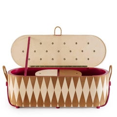 Wunderbrust, Commode en cuir et bois « Commode des Merveilles »