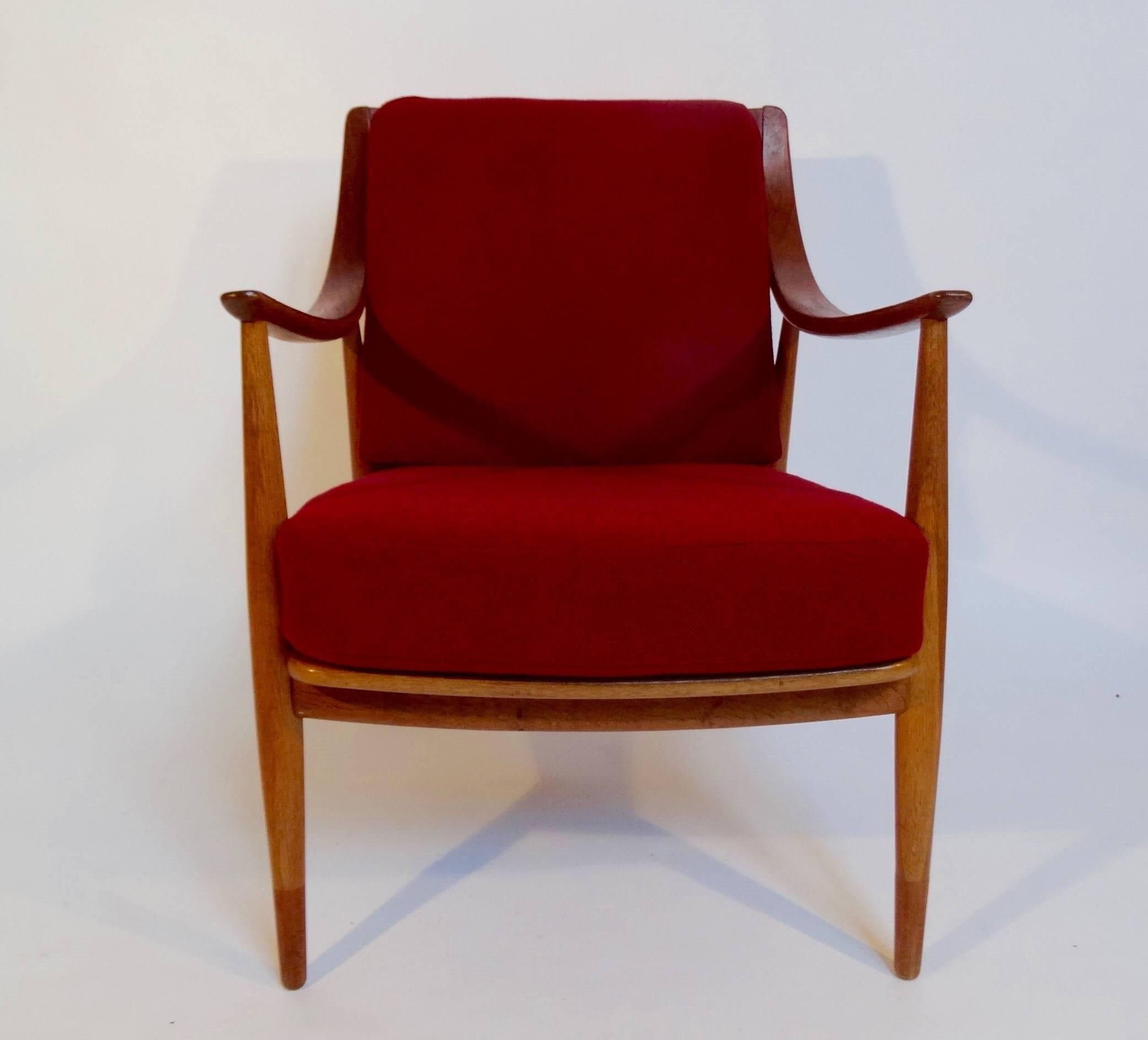 Danish Easy Chair “FD 147”, Peter Hvidt & Orla Mølgaard Nielsen for France & Daverkosen For Sale