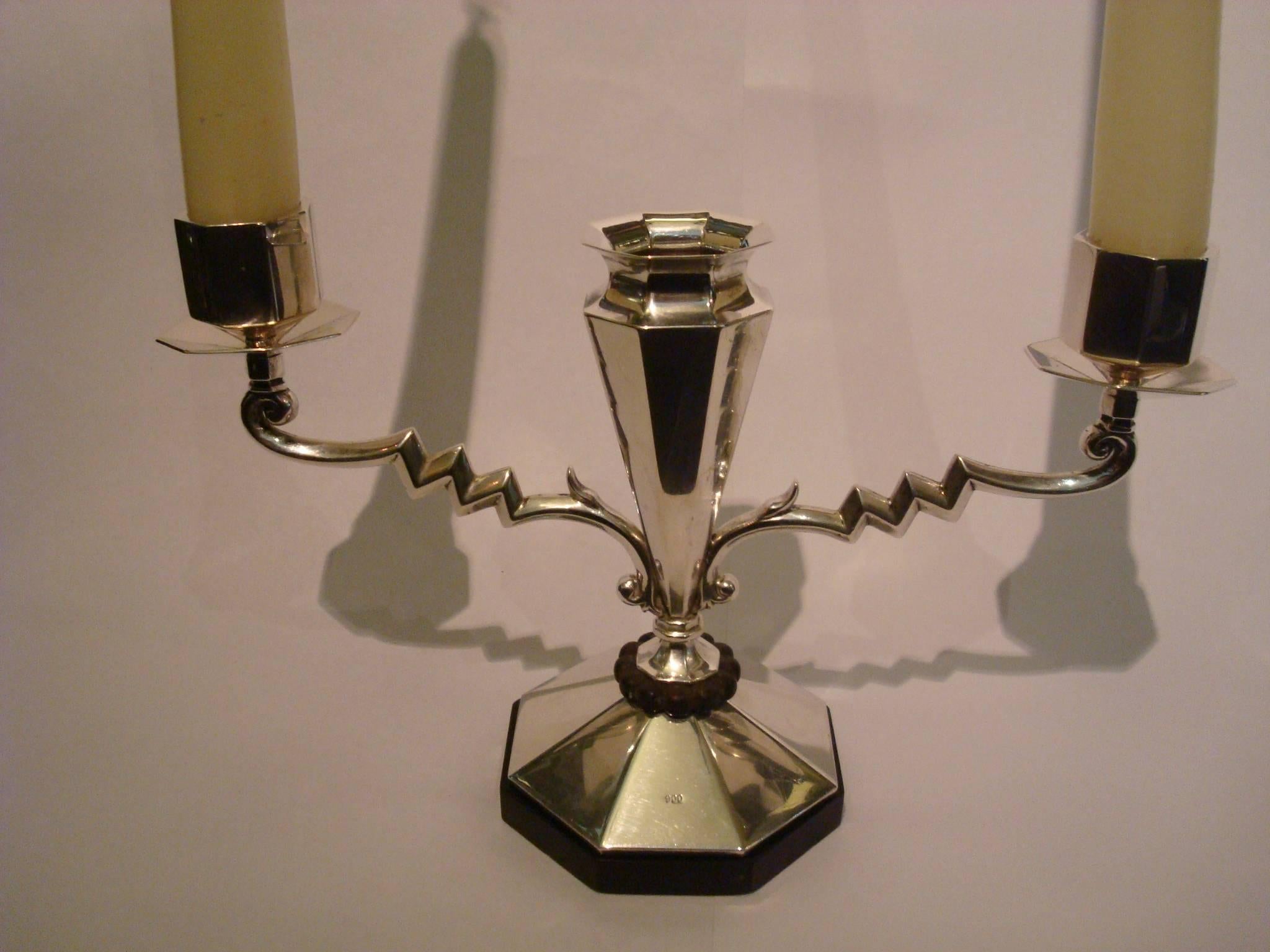 Pair of Art Deco silver candleholders with flower vase in the middle. Very nice set, in good conditions. Marked 900.