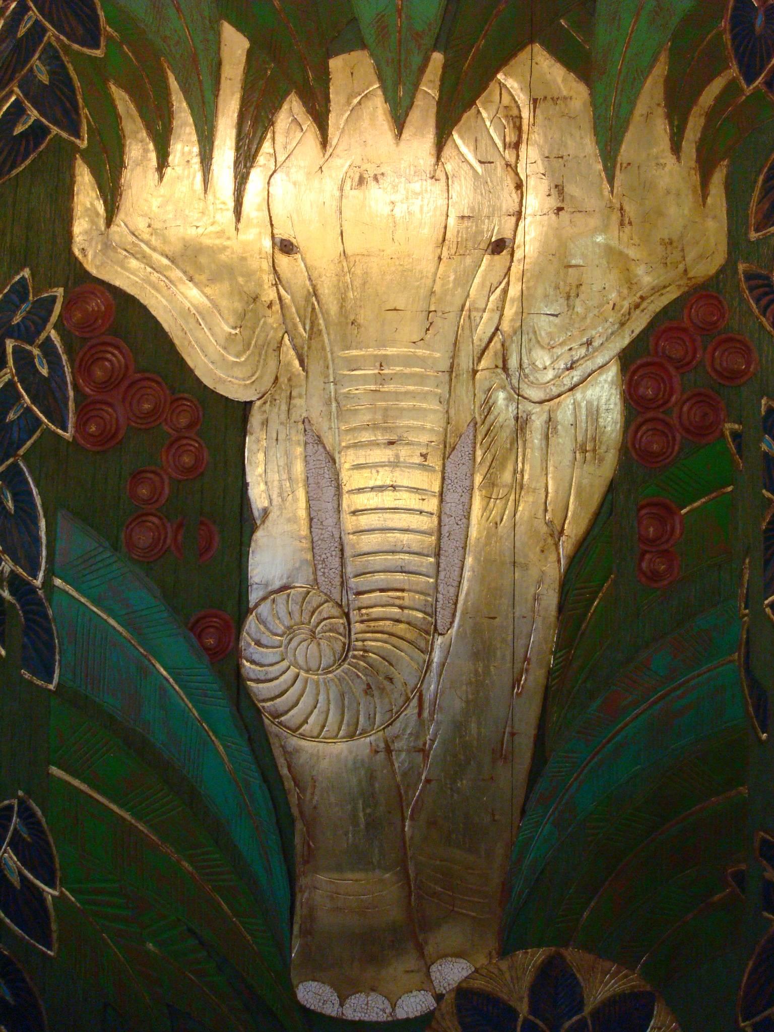 Art Deco Polychromed Carved Elephant in the Middle of the Jungle Wall Panel In Good Condition In Buenos Aires, Olivos
