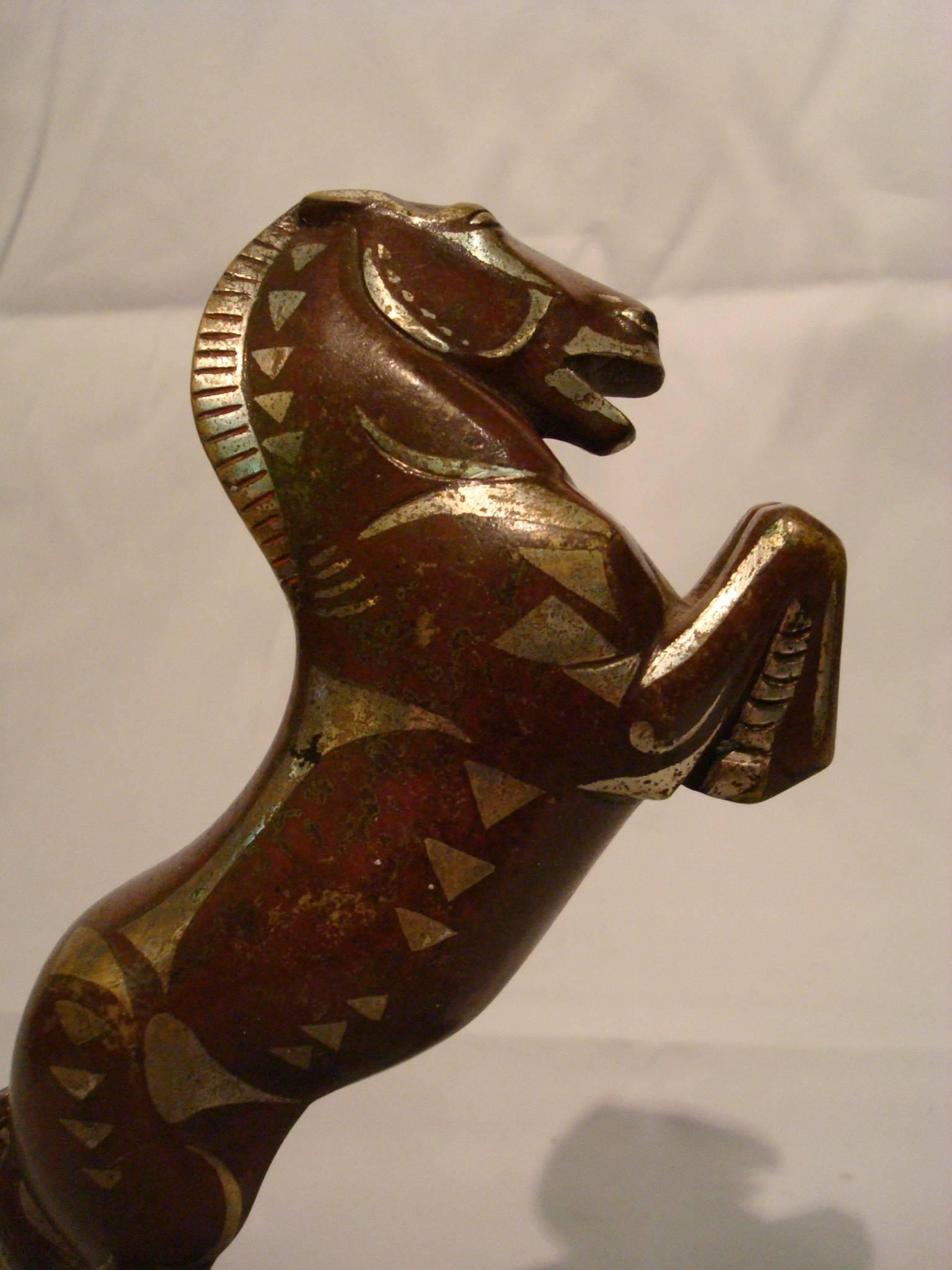Polo art déco en bronze avec patine d'origine en forme de cheval de cavalier cubiste, années 1920 Bon état - En vente à Buenos Aires, Olivos