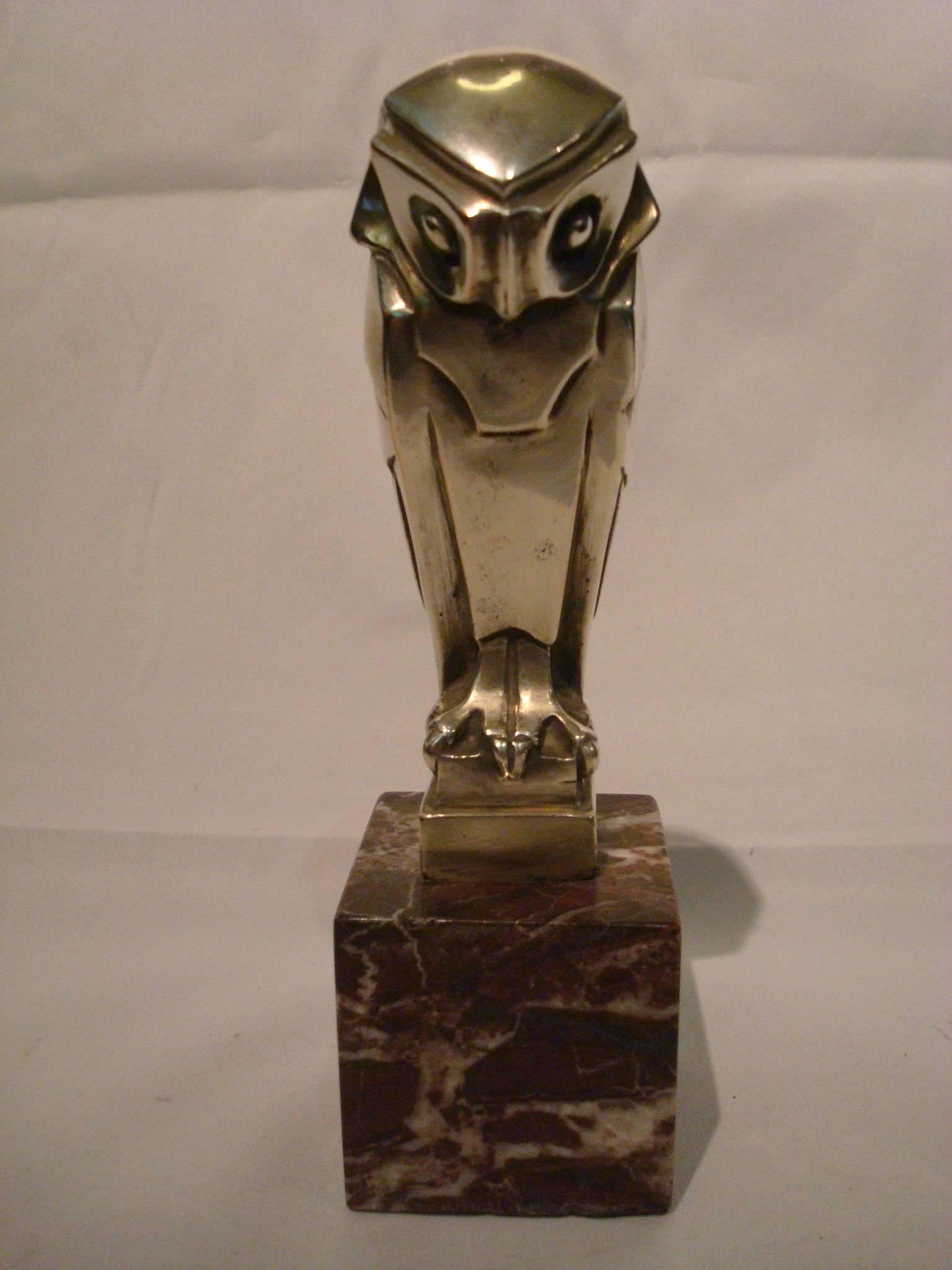 Edouard Marcel Sandoz (1881-1971) Owl - Hibou silver plated bronze car mascot, hood ornament. Also used as paperweight. Mounted over a marble base. Signed Sandoz and Susse Freres Foundry, Paris, circa 1920s. You can find more info: Fe´lix Marcilhac