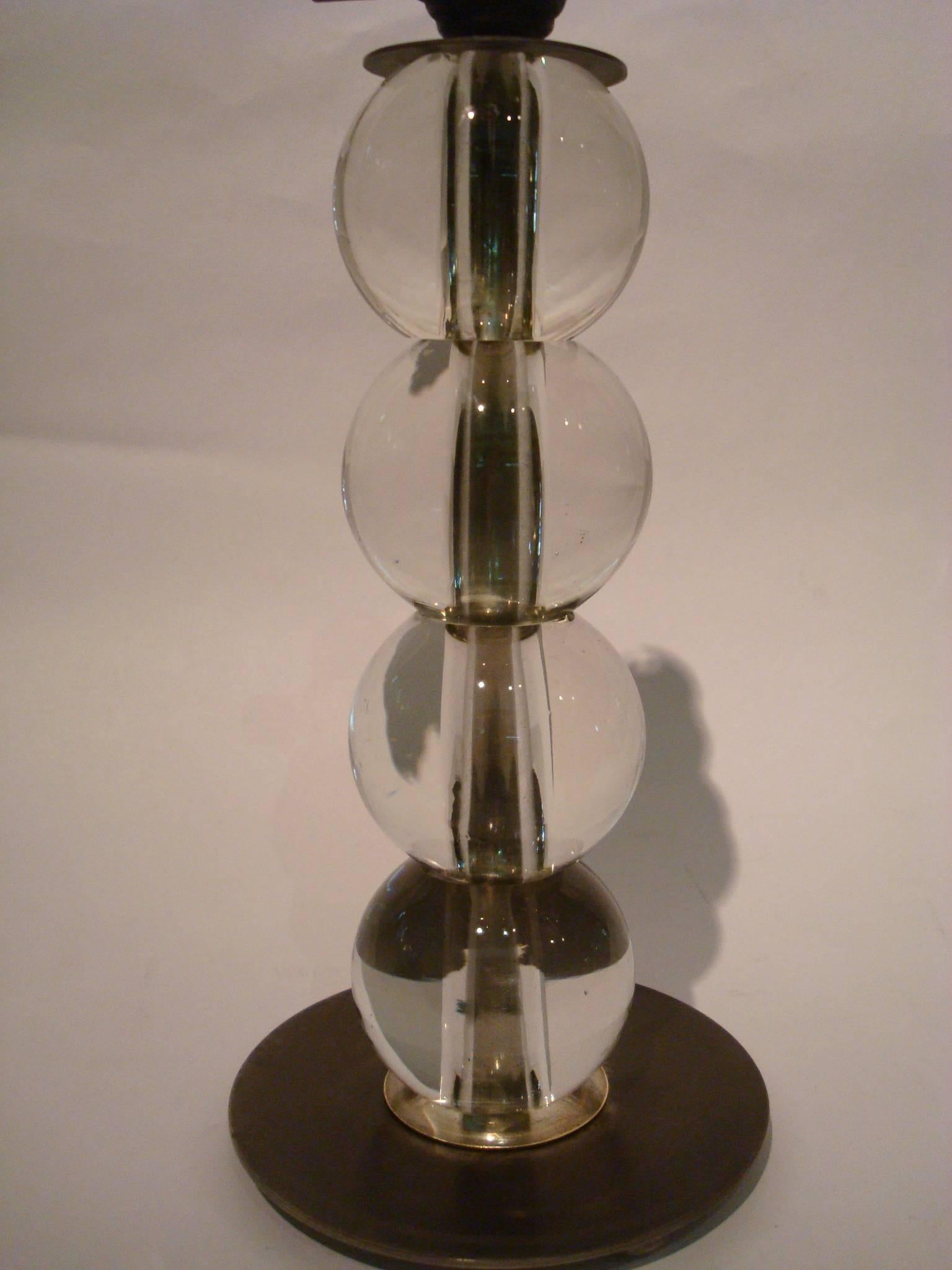 Metà XX secolo Lampada da tavolo con sfere di cristallo Art Déco di Jacques Adnet, Francia, anni '30 in vendita
