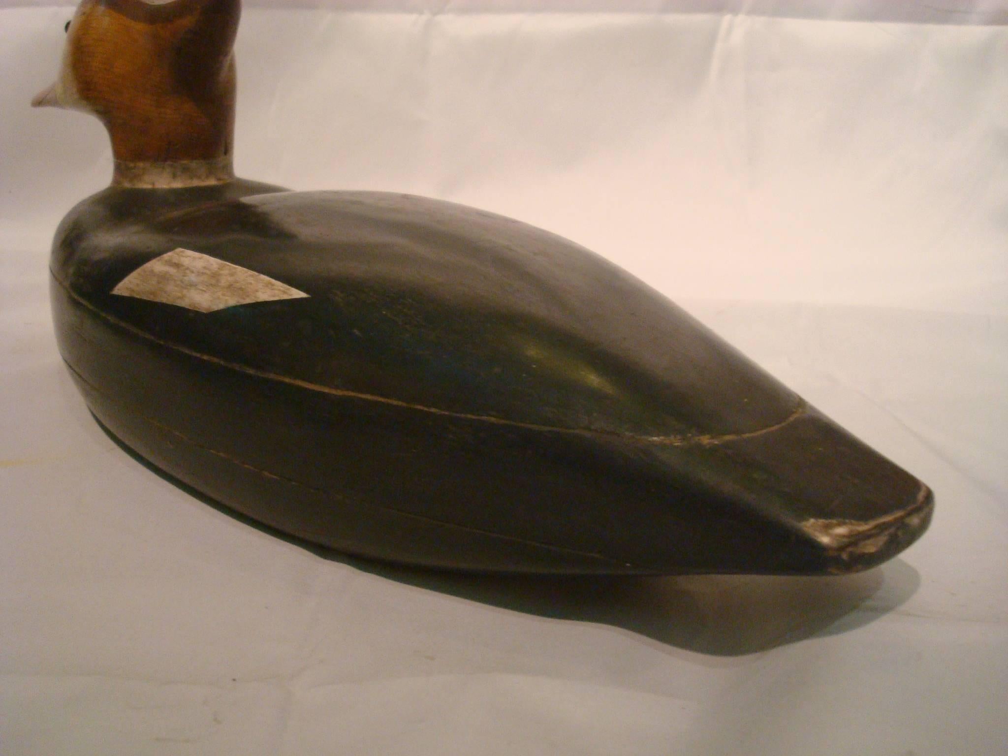 Hen Merganser Hunting Decoy attributed to John Dawson Folk Art, Americana In Good Condition For Sale In Buenos Aires, Olivos