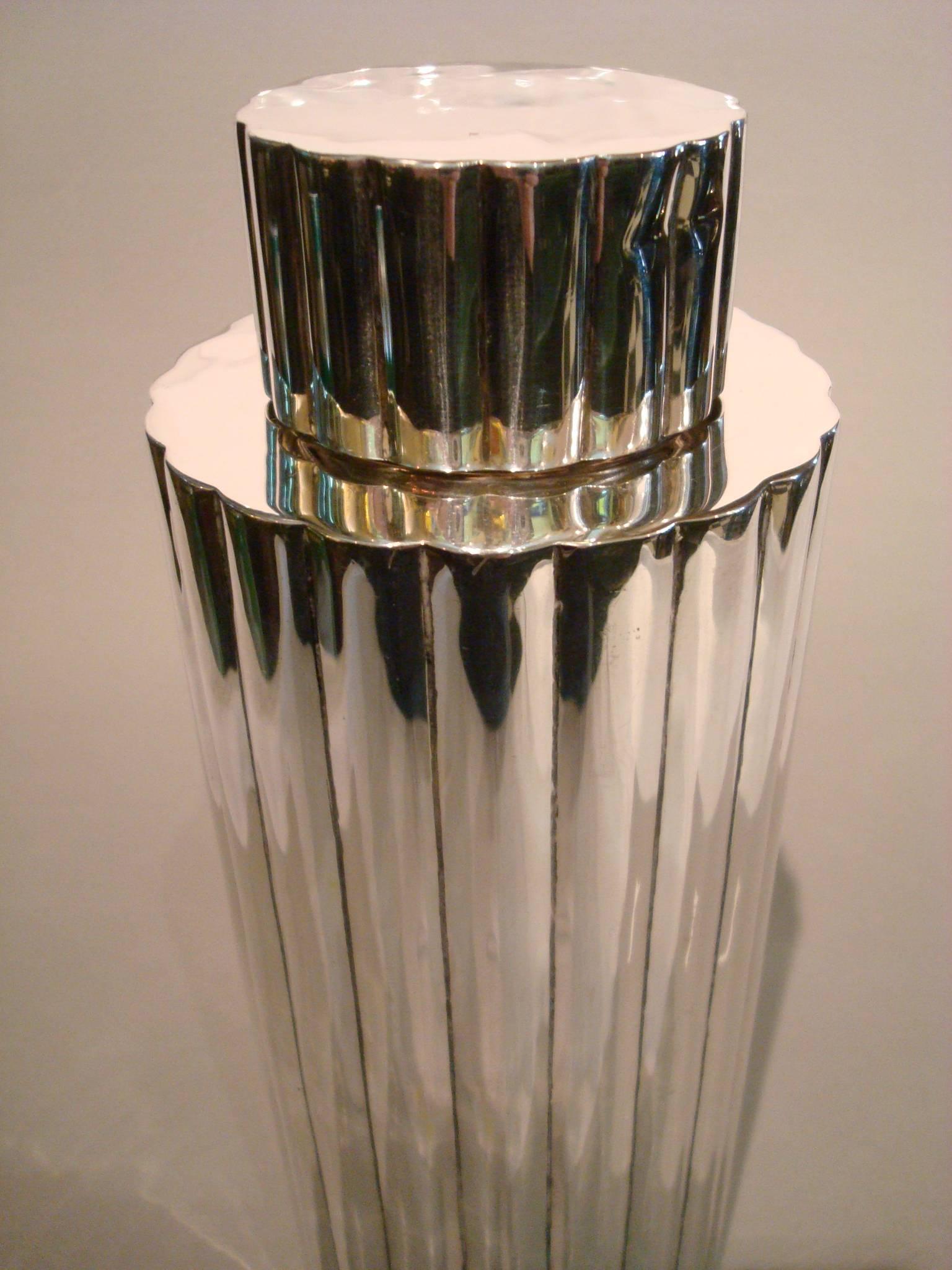 Mexican Art Deco Silver Cocktail Shaker, Alfredo Ortega and Sons, Mexico City, 1930s