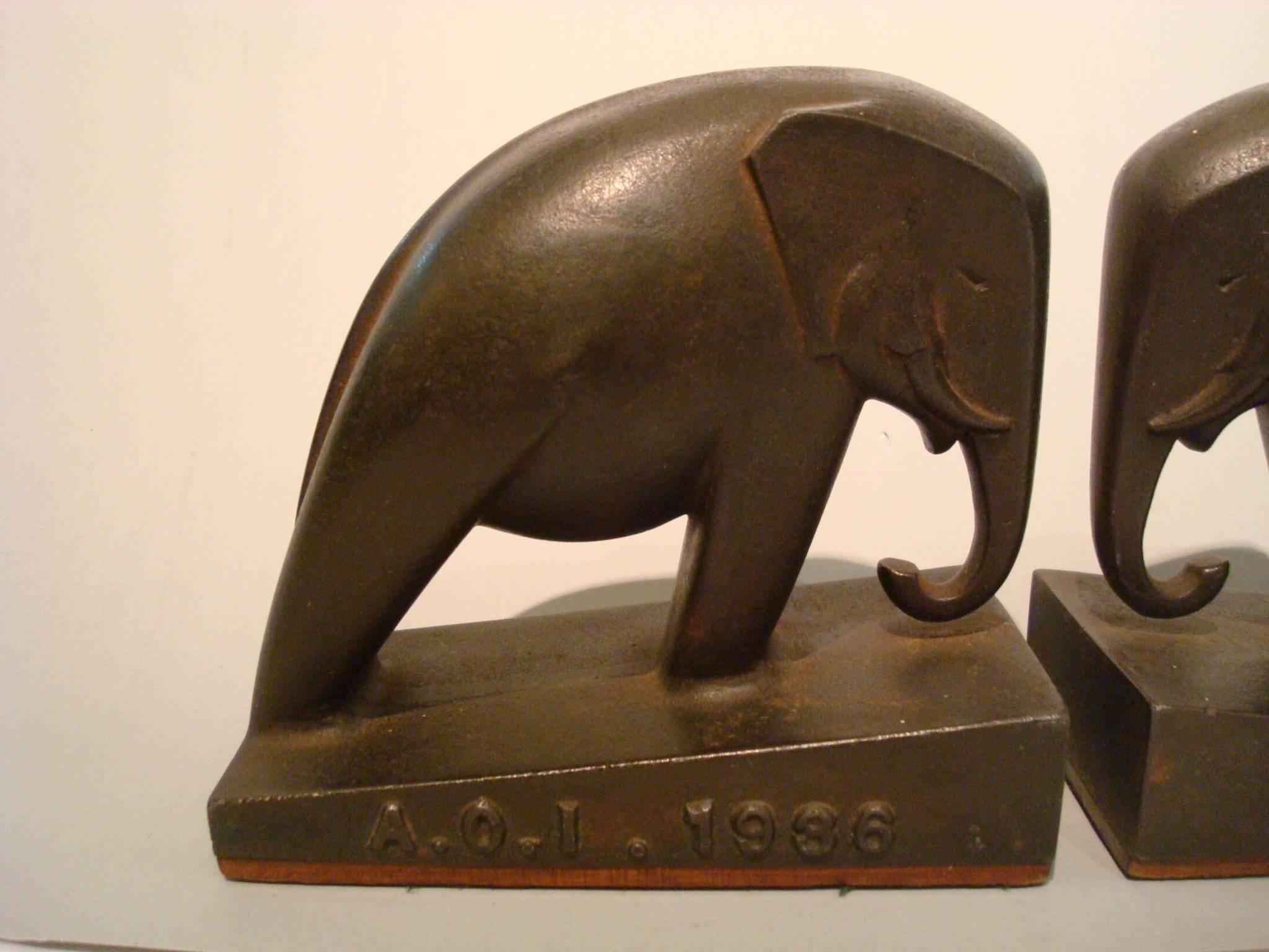 20th Century Art Deco Iron Elephant Bookends, Italy, 1936 1