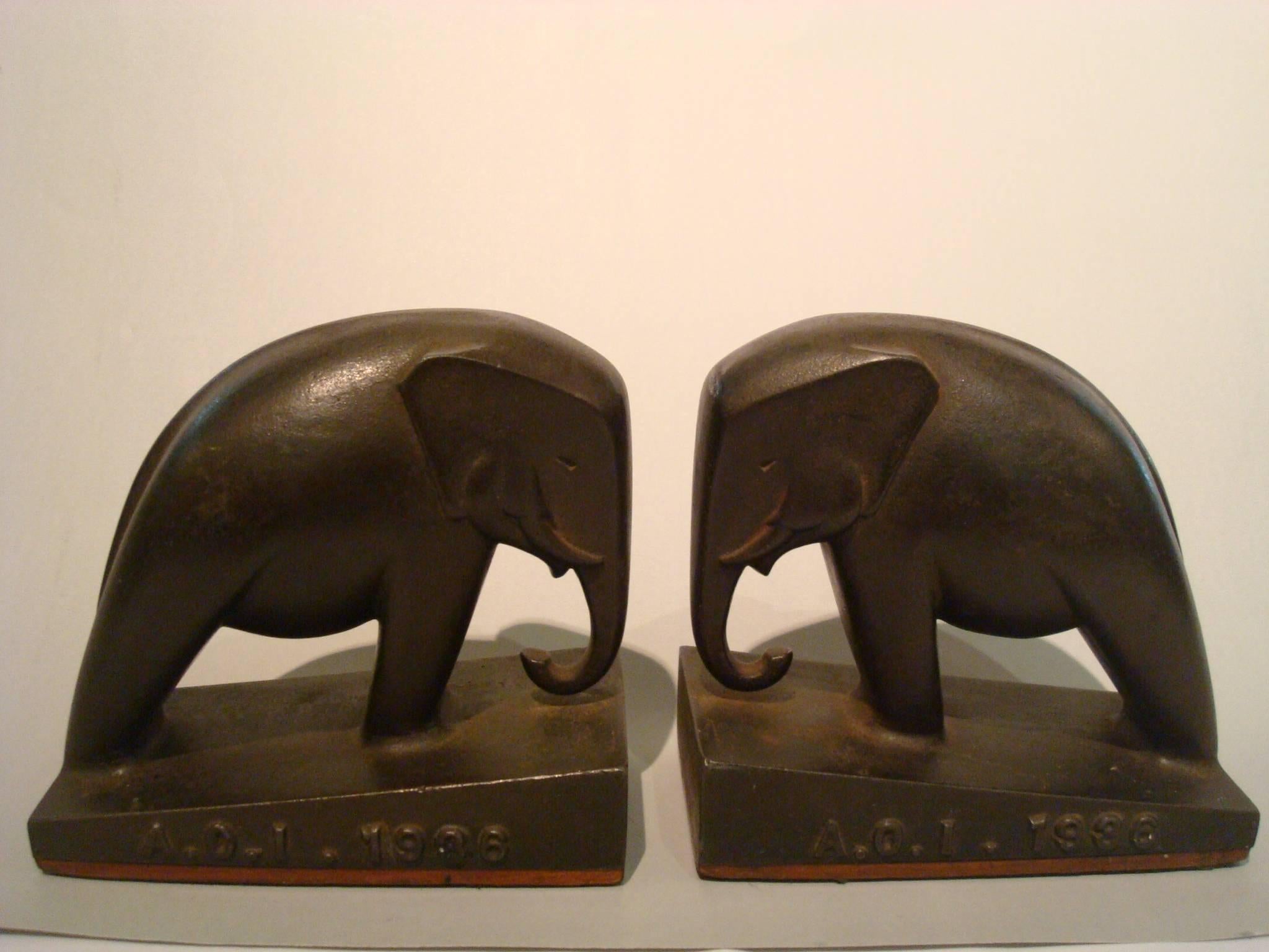 20th Century Art Deco Iron Elephant Bookends, Italy, 1936 2