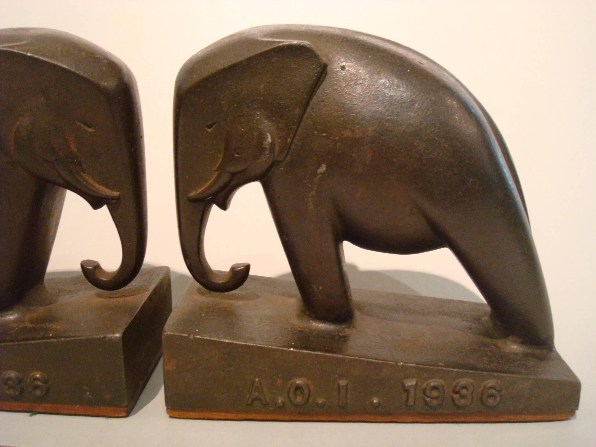 20th Century Art Deco Iron Elephant Bookends, Italy, 1936 3