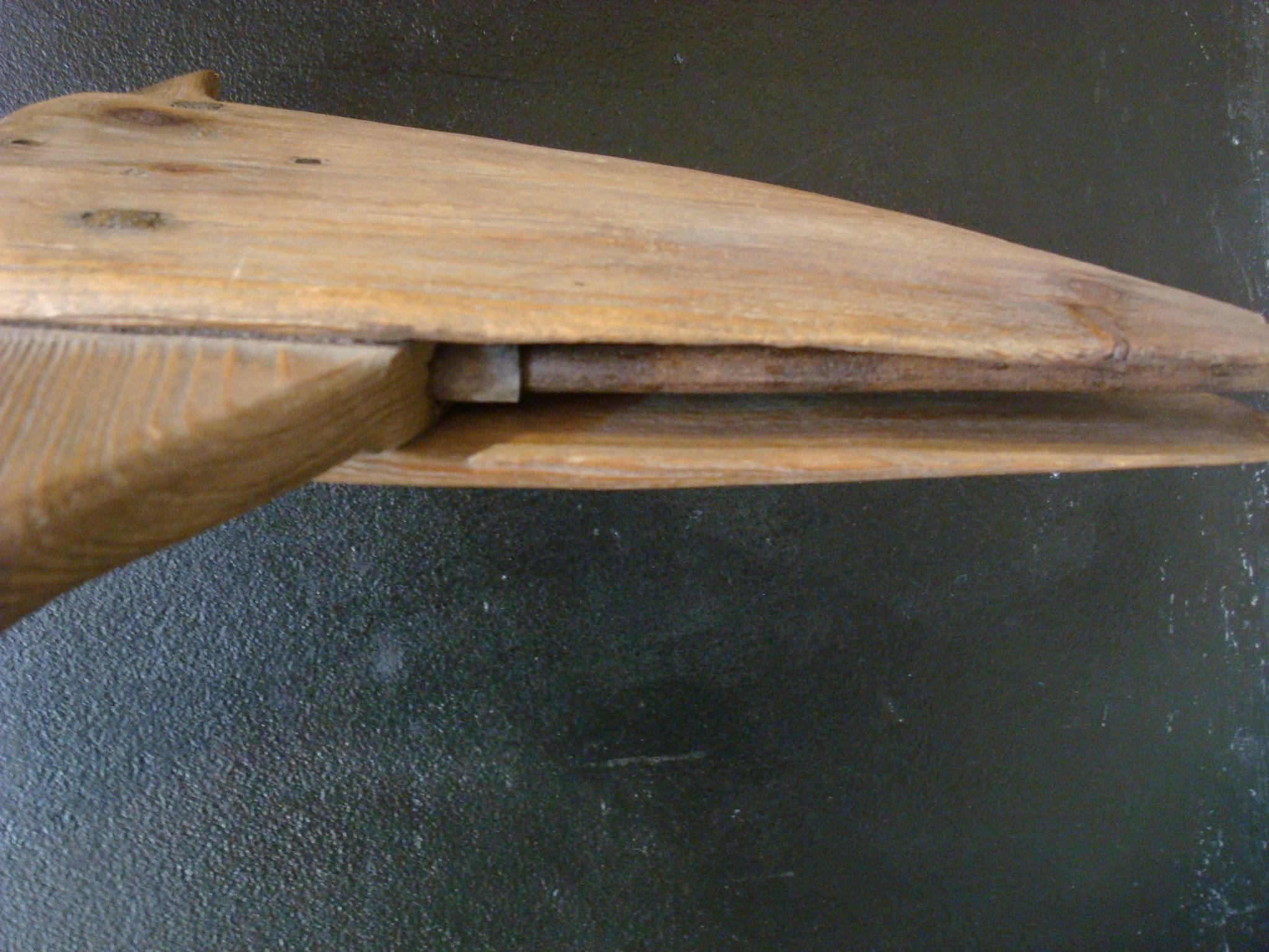 Folk Art Carved Wooden Flying Goose, Duck Sculpture In Fair Condition In Buenos Aires, Olivos