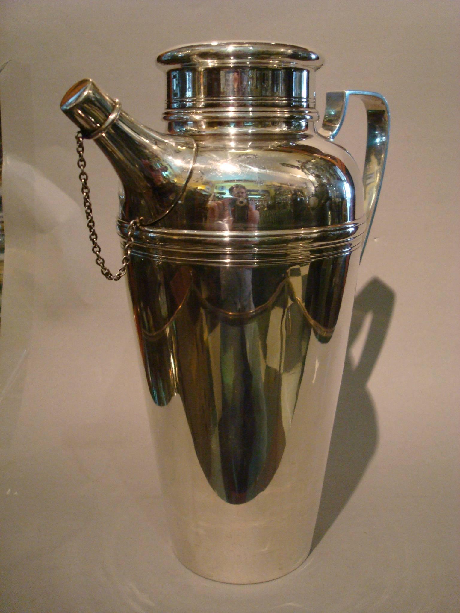1920s cocktail shaker
