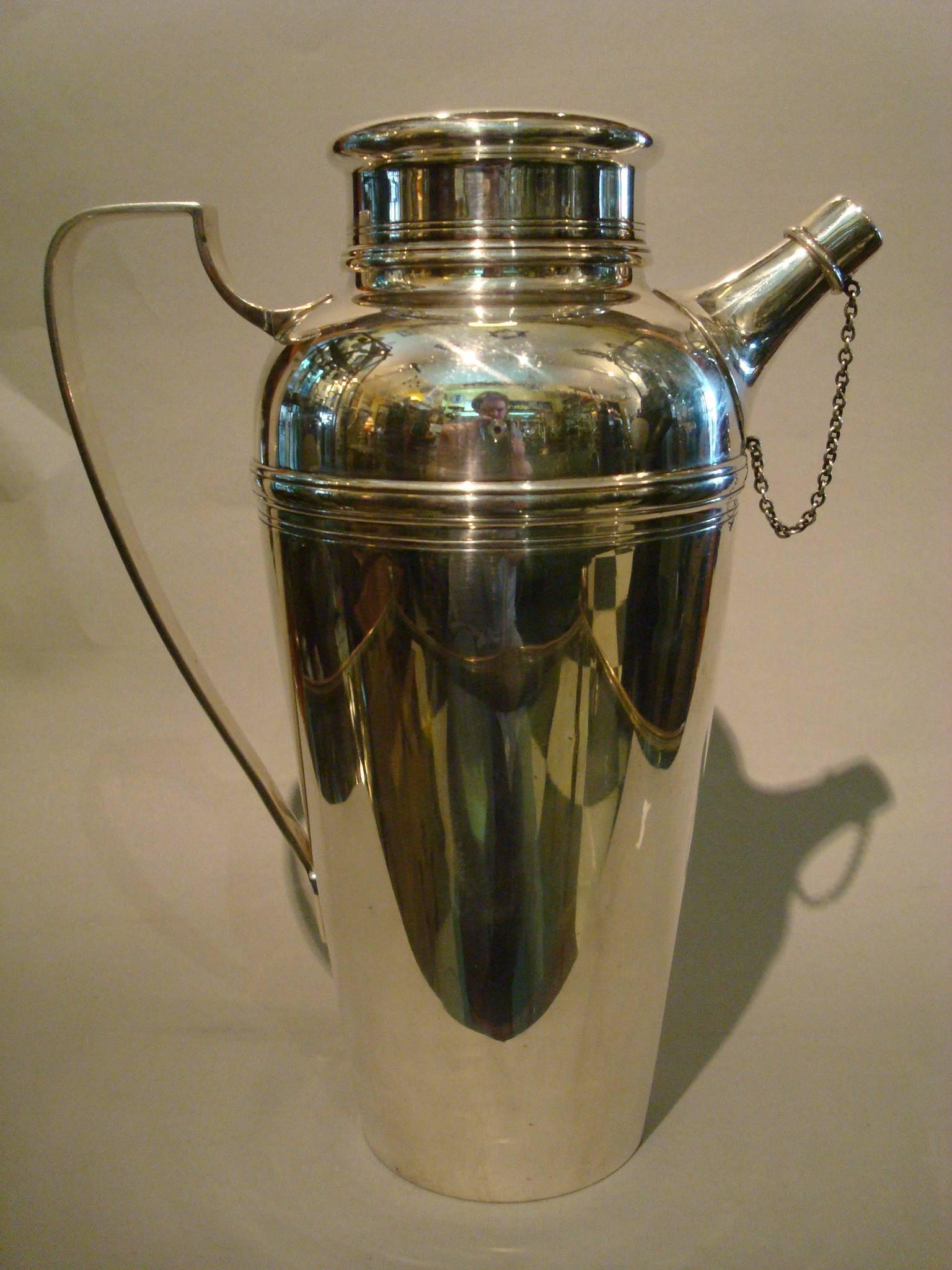 Tiffany & Co Art Deco Sterling Silver Cocktail Shaker, 1920s 2