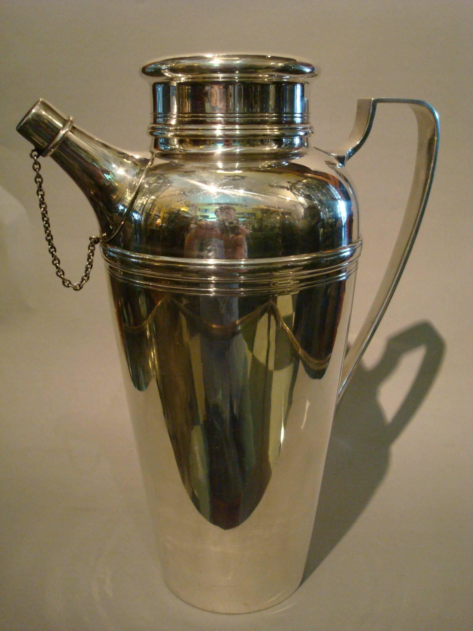 Tiffany & Co Art Deco Sterling Silver Cocktail Shaker, 1920s 1