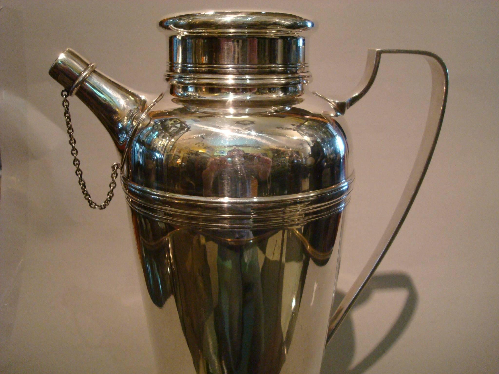 Early 20th Century Tiffany & Co Art Deco Sterling Silver Cocktail Shaker, 1920s