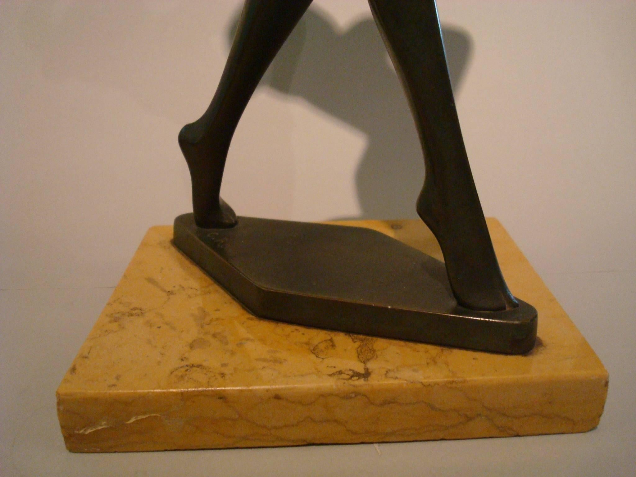 Bronzeskulptur einer nackten Frau als Tänzerin im Art déco-Stil – Italien im Angebot 3