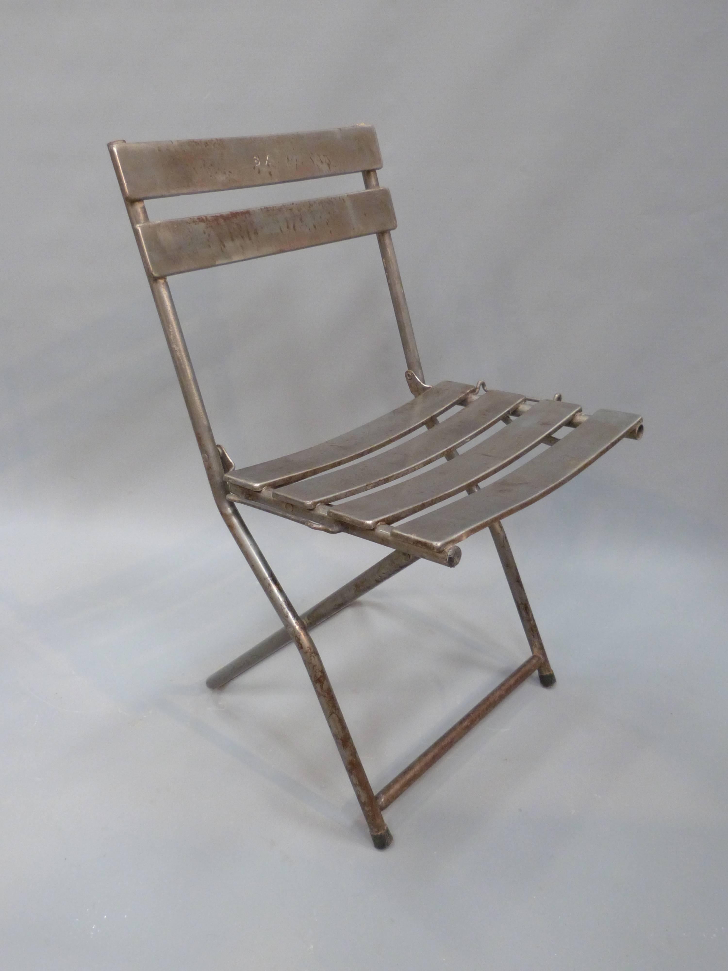 Set of Eight French Folding Steel Chairs In Excellent Condition For Sale In Froxfield, Wiltshire