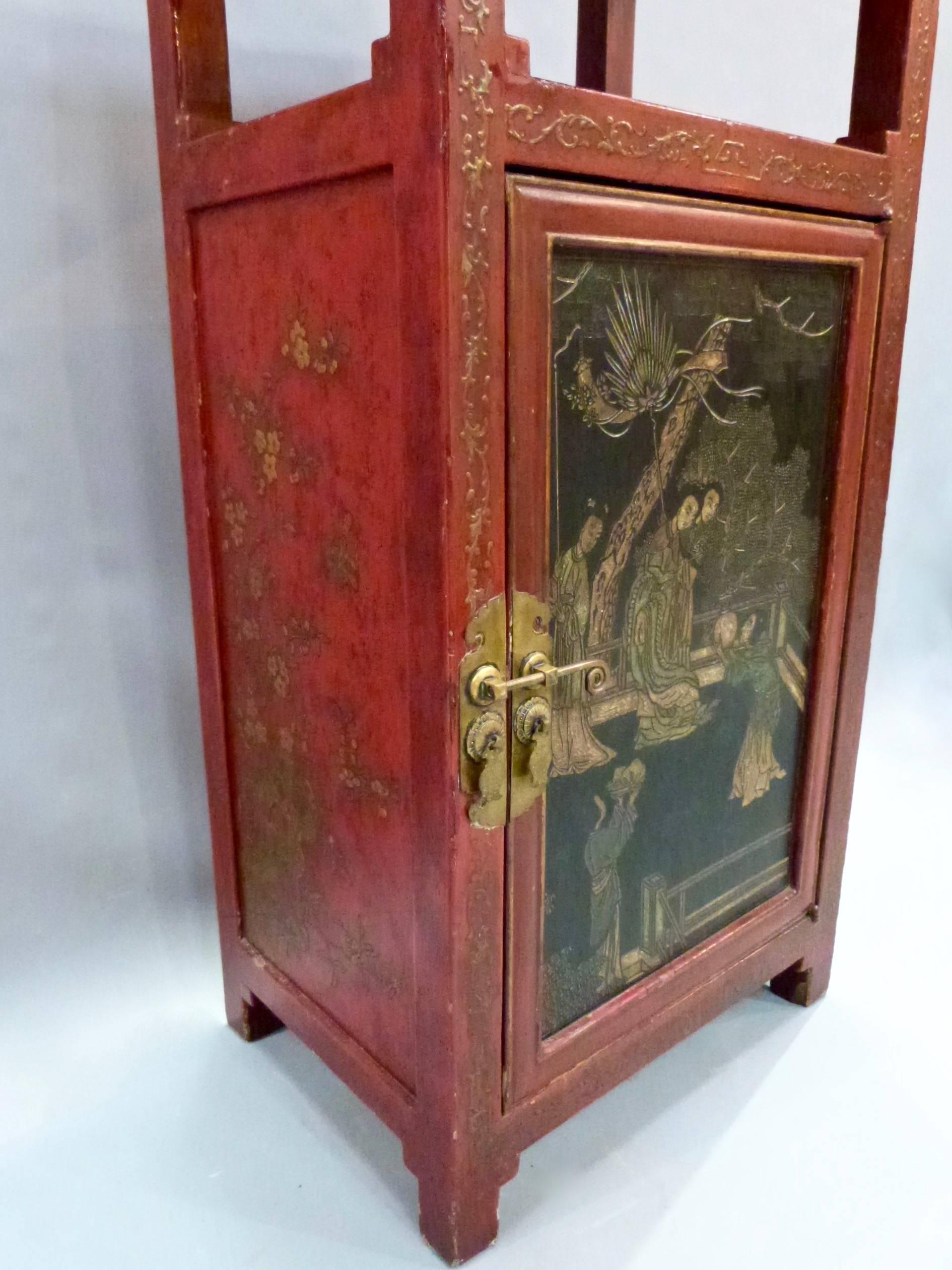 Chinese Export Pair of Lacquered Cabinets For Sale