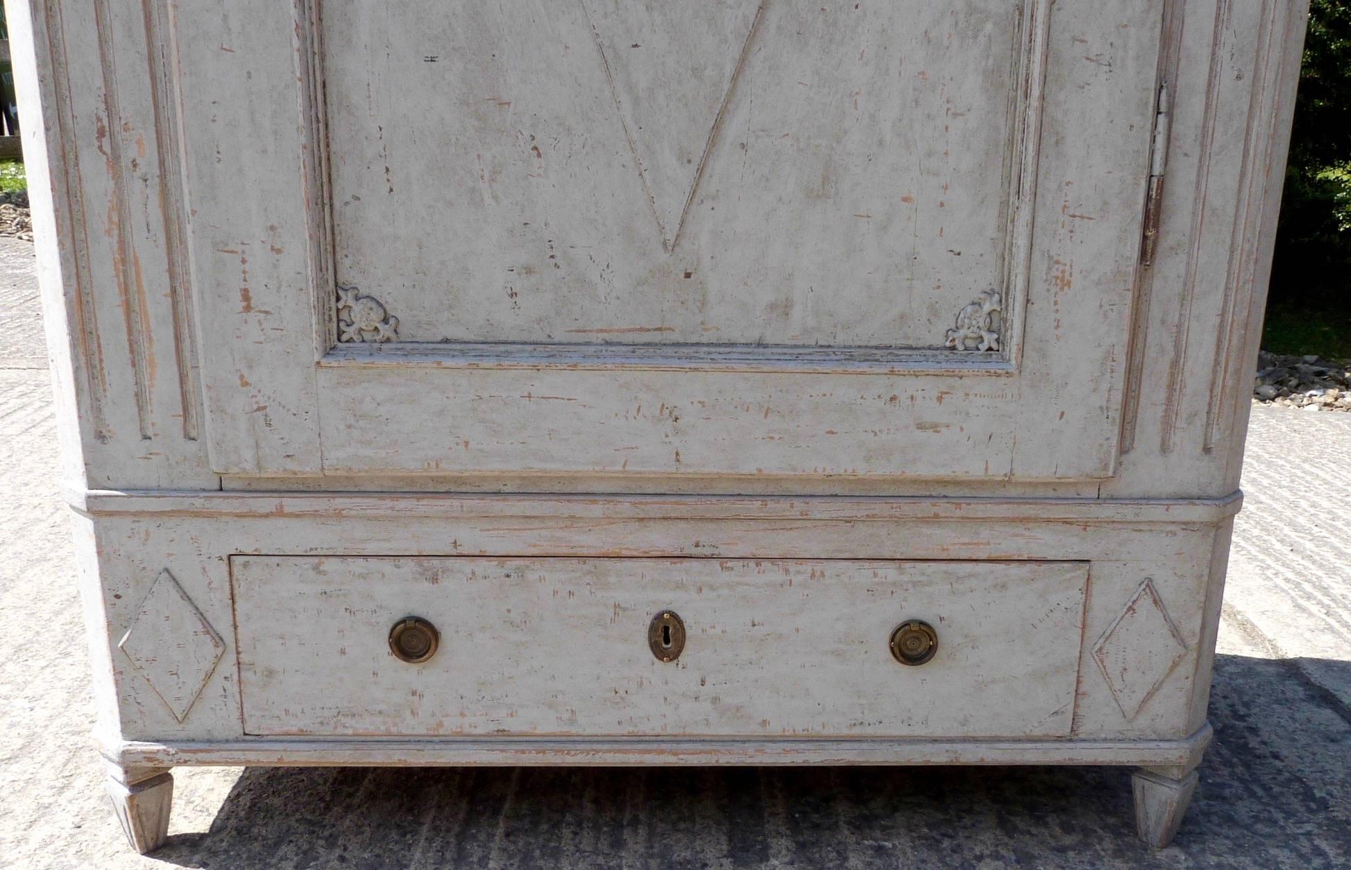 Swedish Gustavian Style Cupboard In Good Condition In Froxfield, Wiltshire