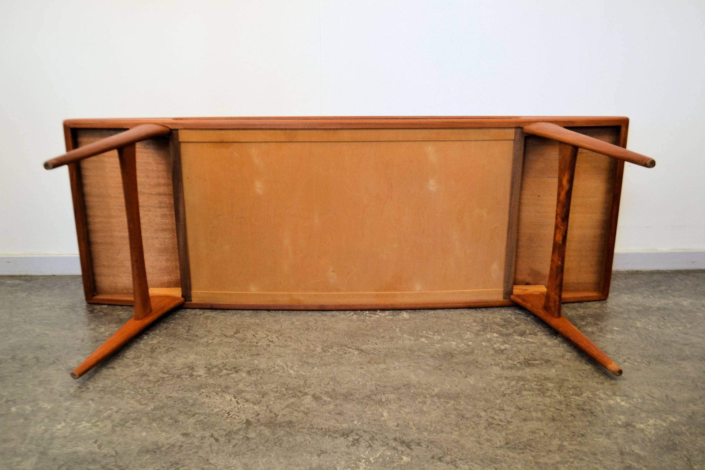 Danish Modern Smile Coffee Table For Sale 2