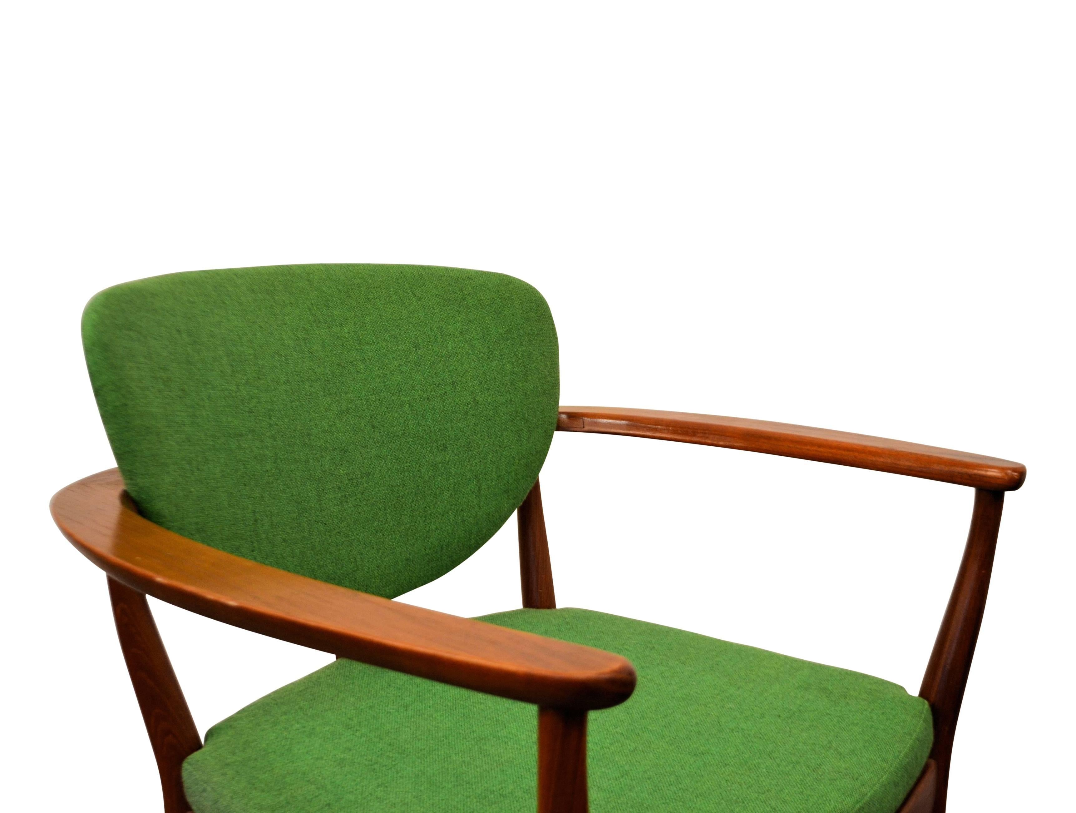 Mid-Century Modern Danish Design Teak Armrest Chairs, Set of Two For Sale 3
