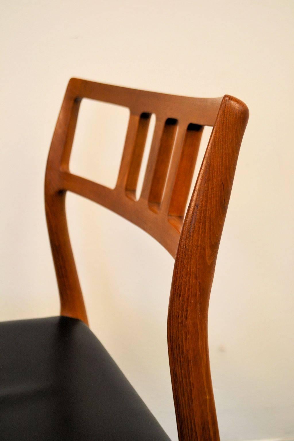 Mid-20th Century Niels O. Møller Model 79 Set of Four Teak Dining Chairs For Sale