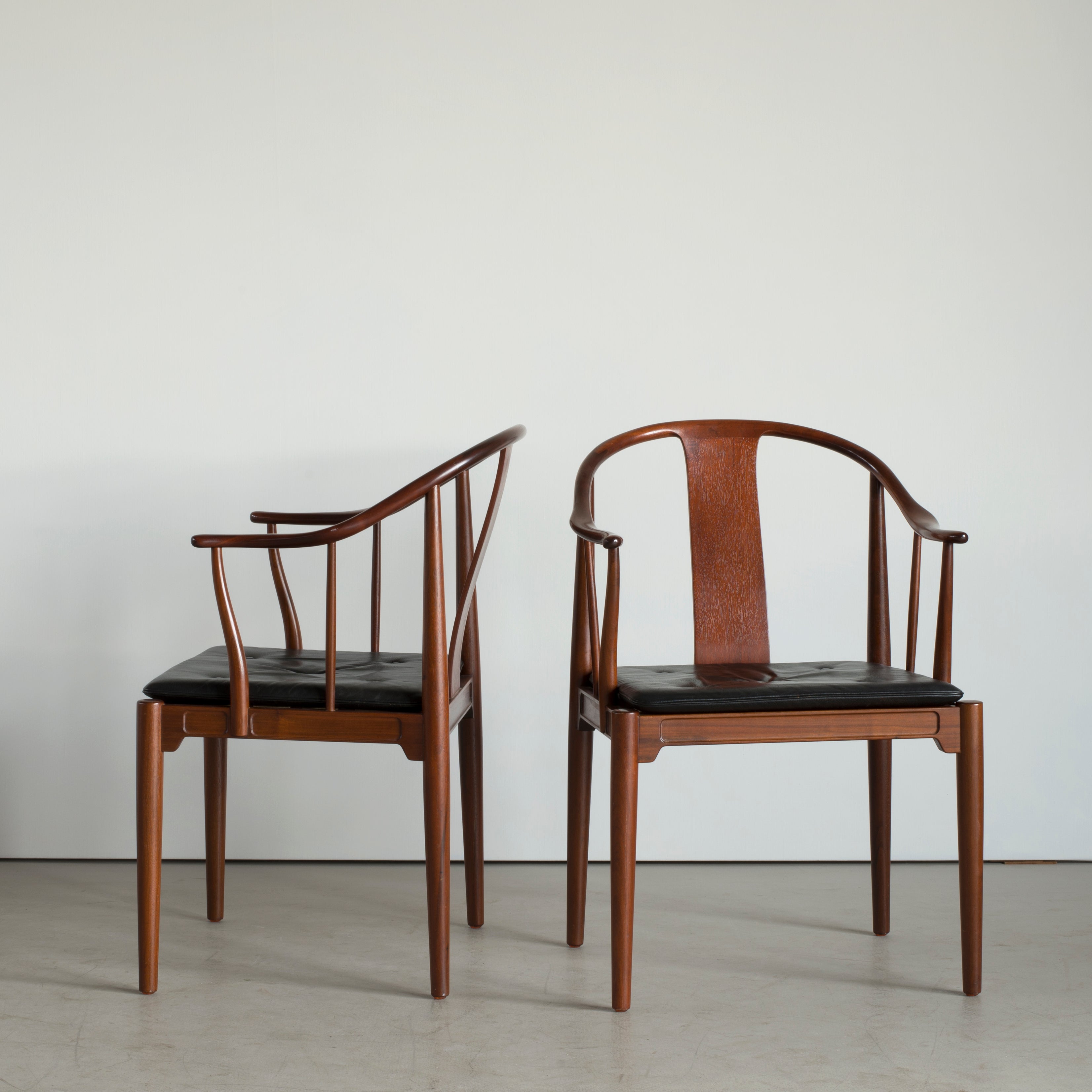 Pair Of Hans J Wegner Chinese Chairs In Walnut For Pair Of Hans J Wegner Chinese Chairs In Walnut For