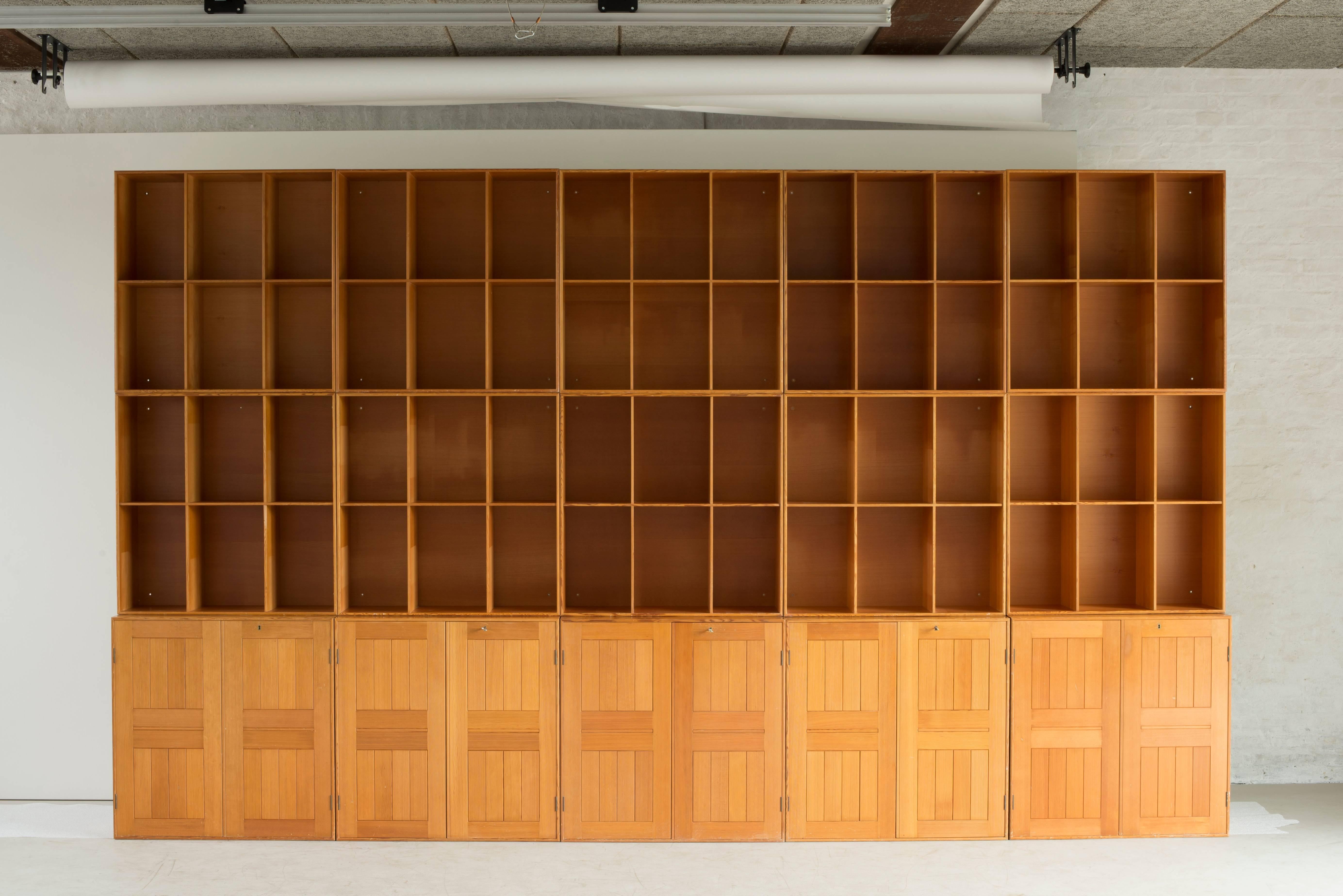 Set of Ten Mogens Koch Bookcases for Rud. Rasmussen In Good Condition In Copenhagen, DK