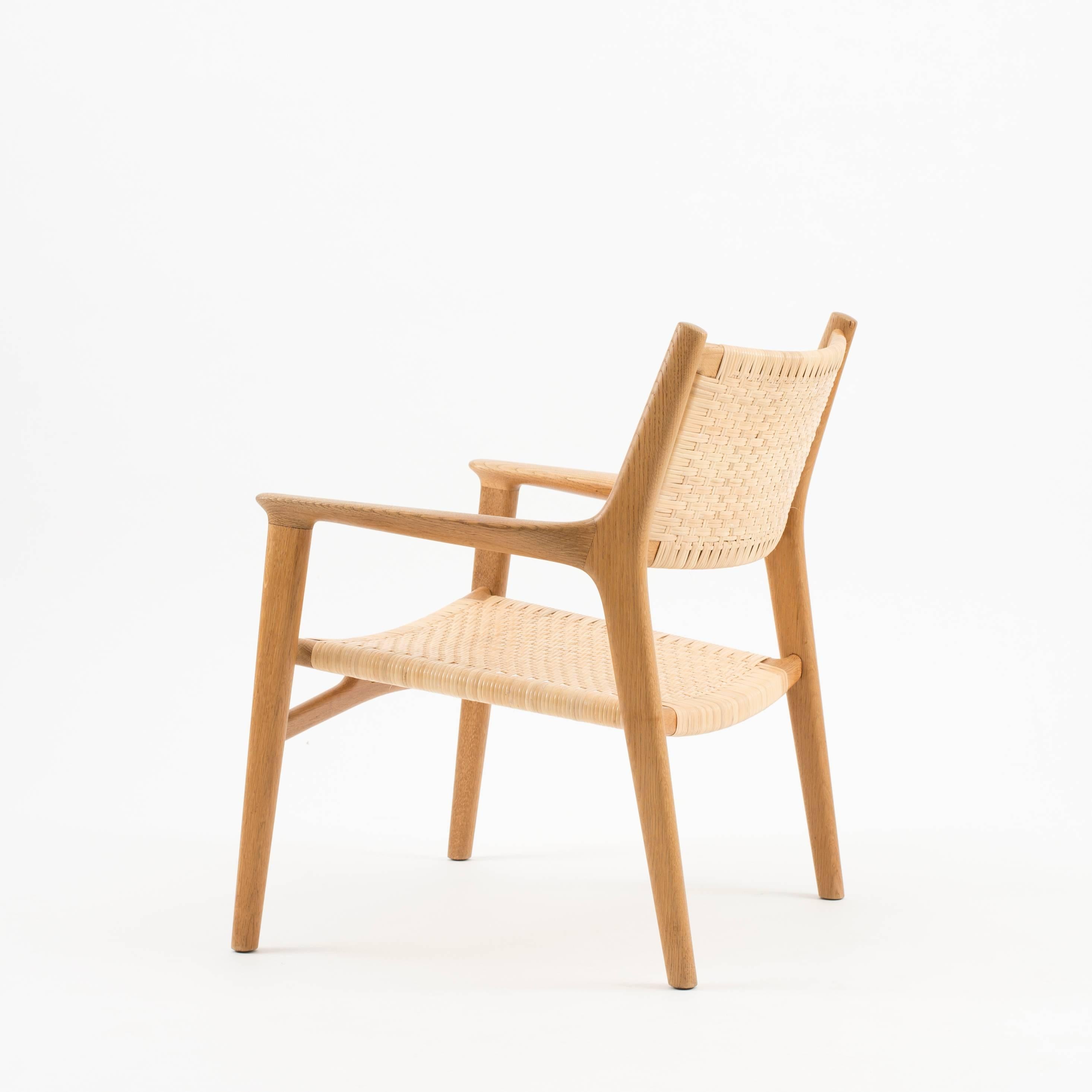 Easy Easy-Stuhl aus Eiche von Hans J. Wegner für Johannes Hansen (Skandinavische Moderne) im Angebot