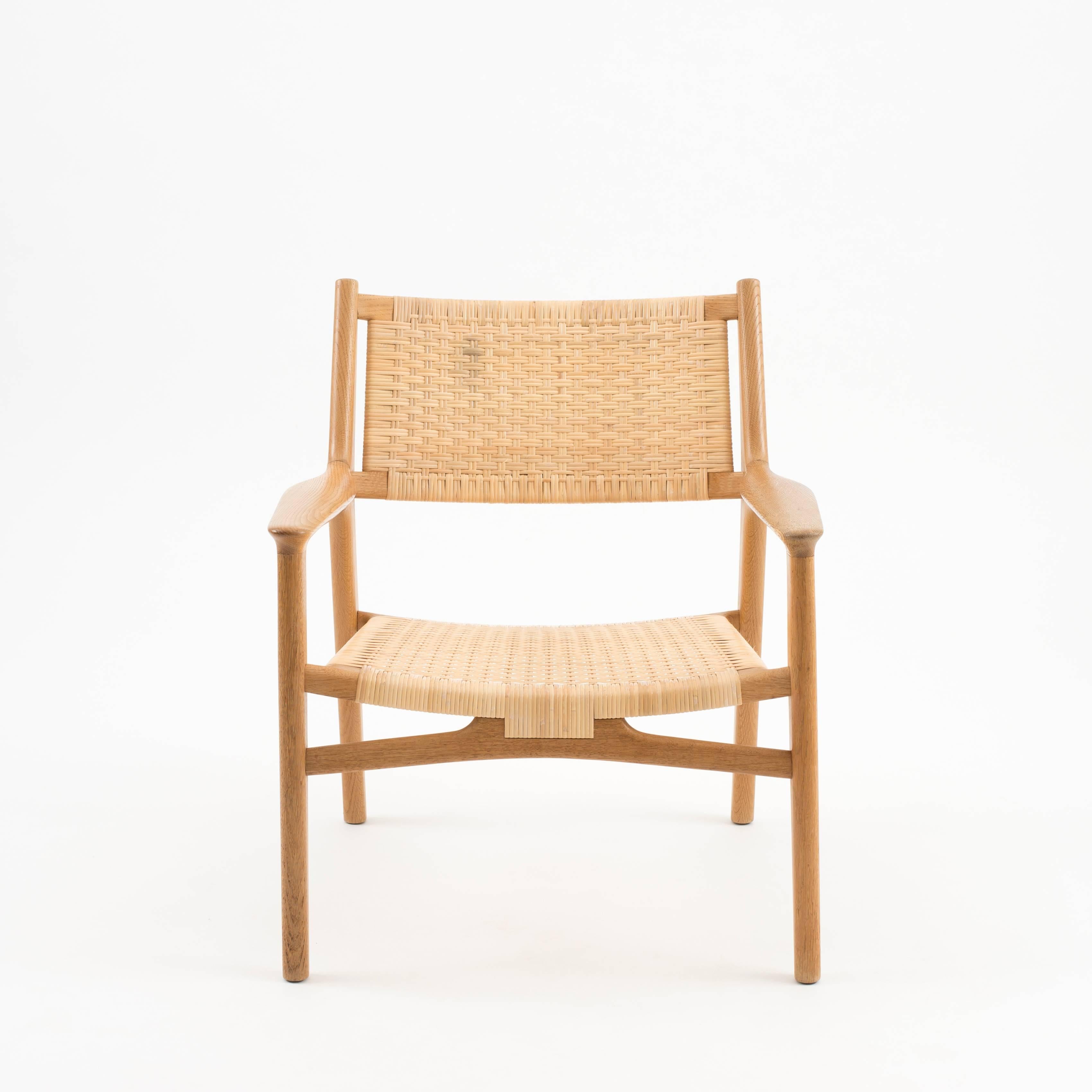 Danois Fauteuil en chêne en chêne de Hans J. Wegner pour Johannes Hansen en vente