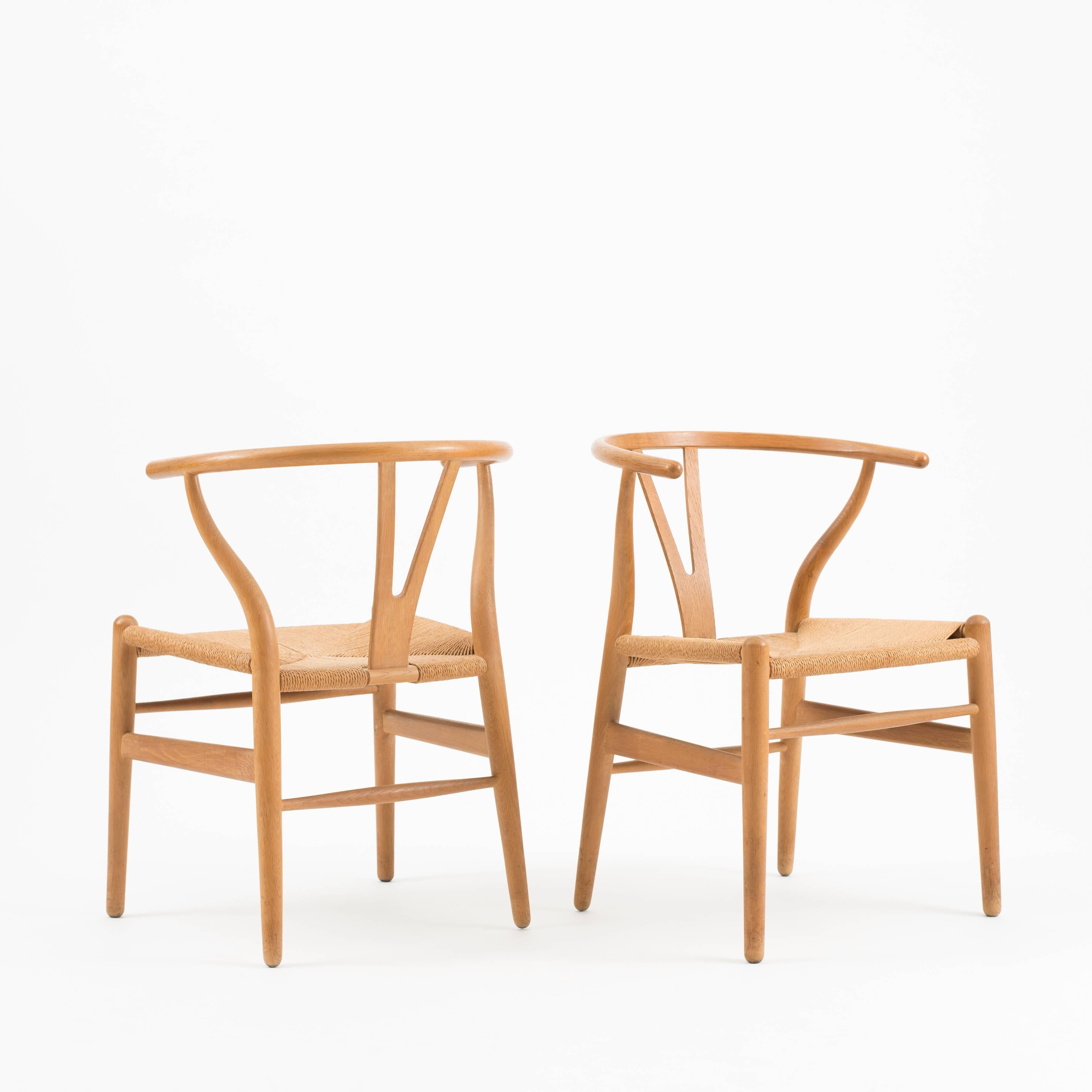 oak wishbone chair