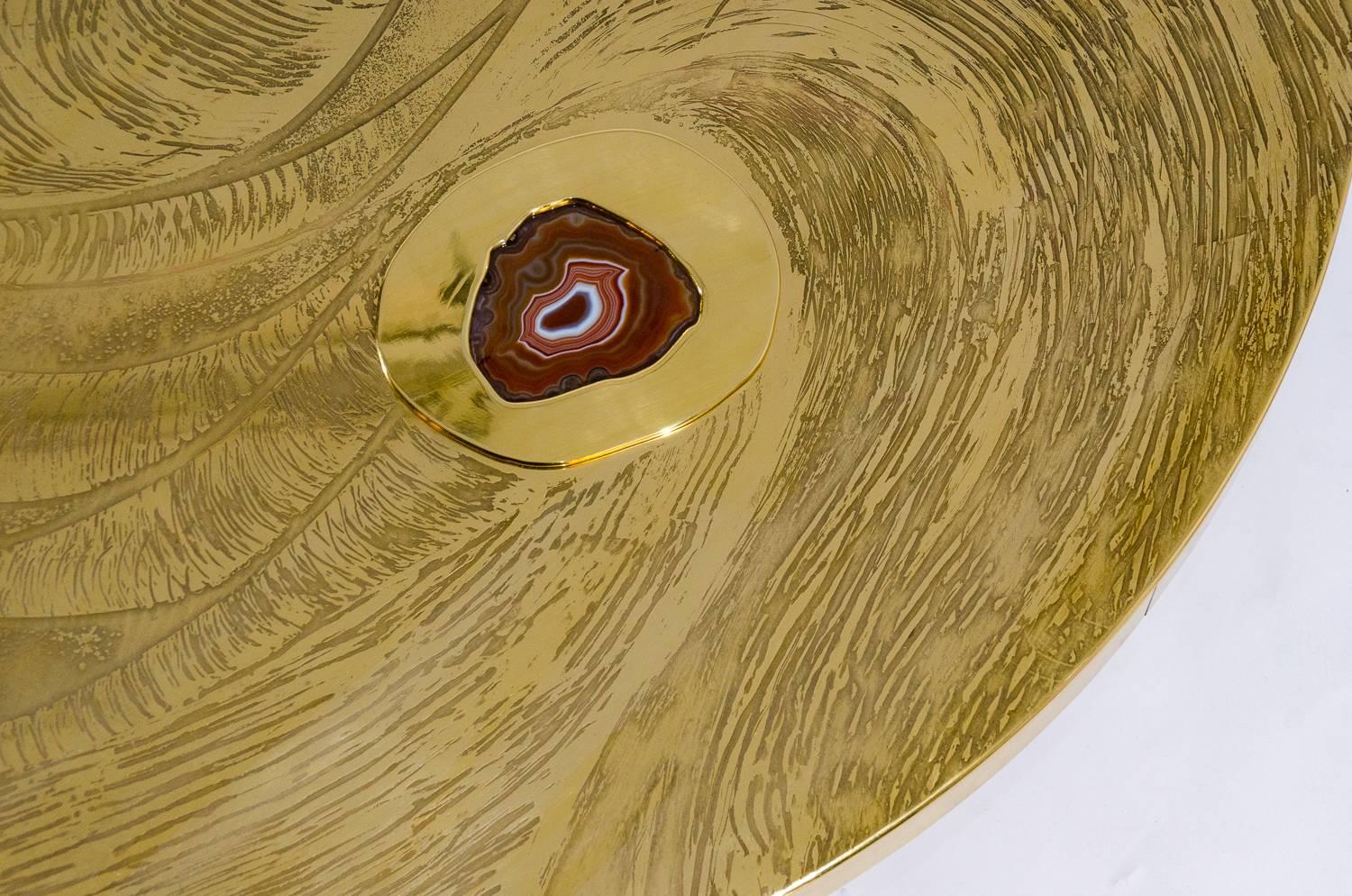 Etched Circular Brass Coffee Table Inlay Agate by VDL, circa 1978 In Excellent Condition In Brussels, BE
