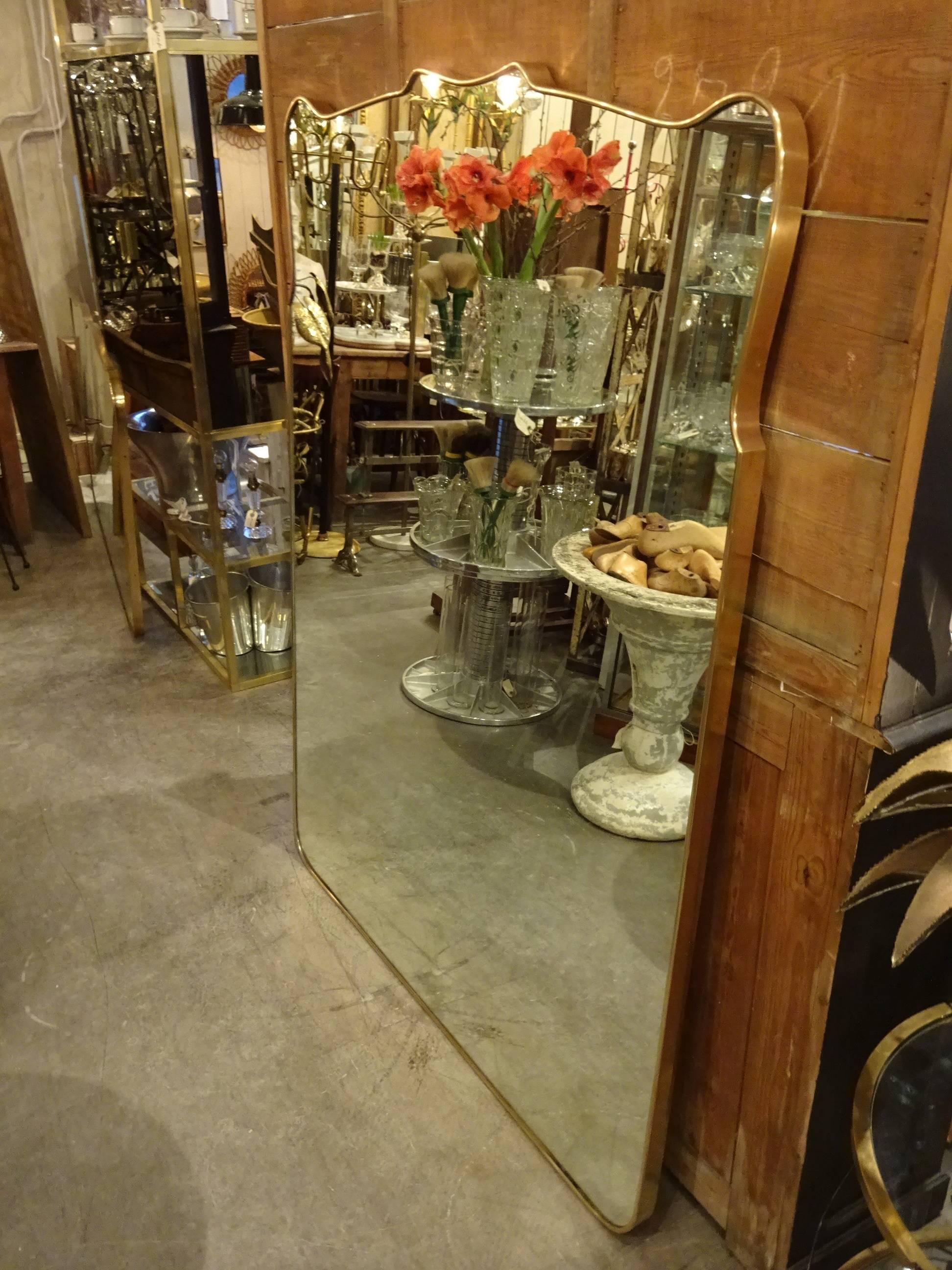Big and beautiful old Italian mirror from the 1950s.